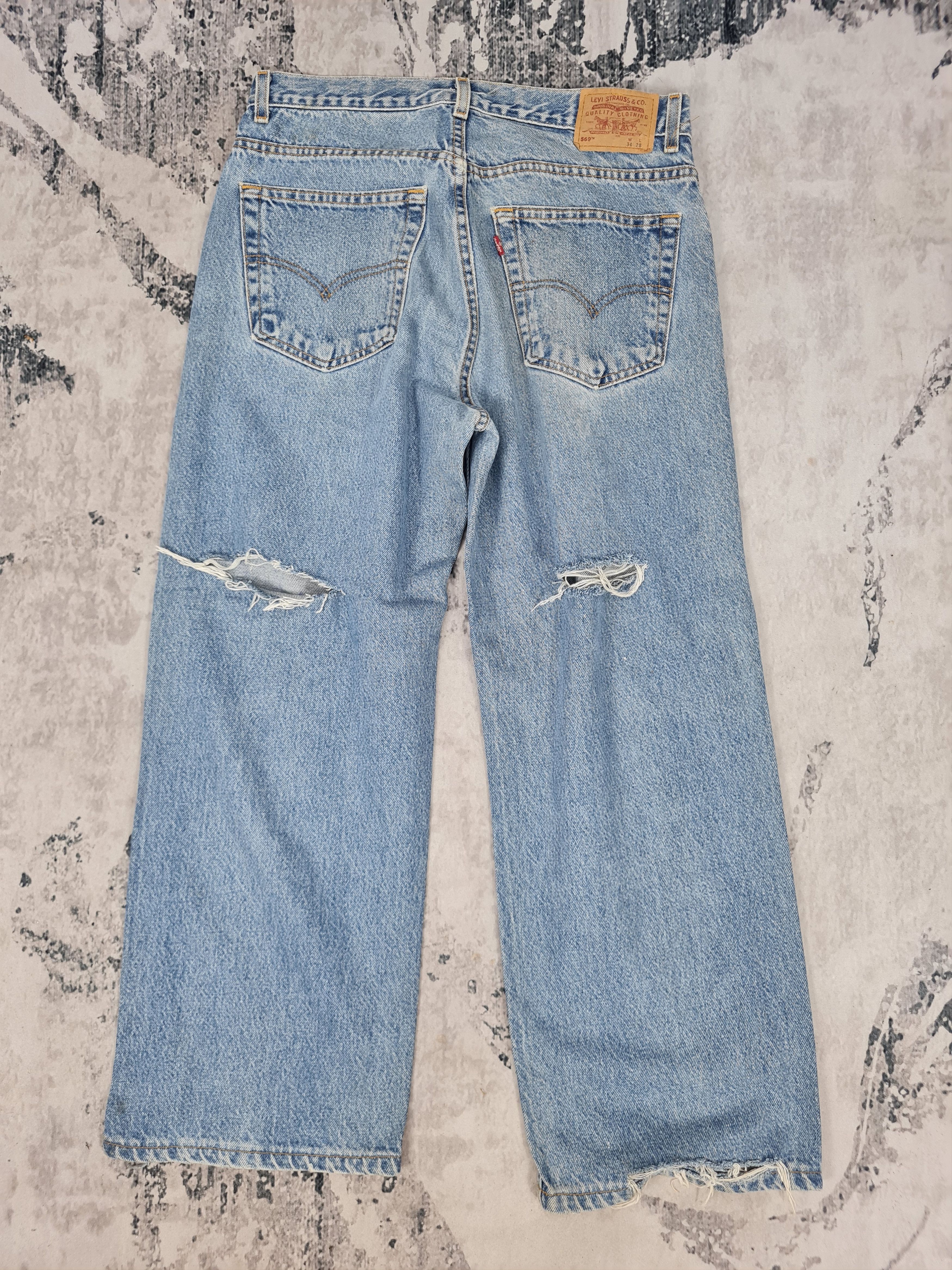 Levi's Vtg LEVIS 569 Straight Cut Ripped Cropped L0372 Size 34X26.5 Size US 34 / EU 50 - 2 Thumbnail