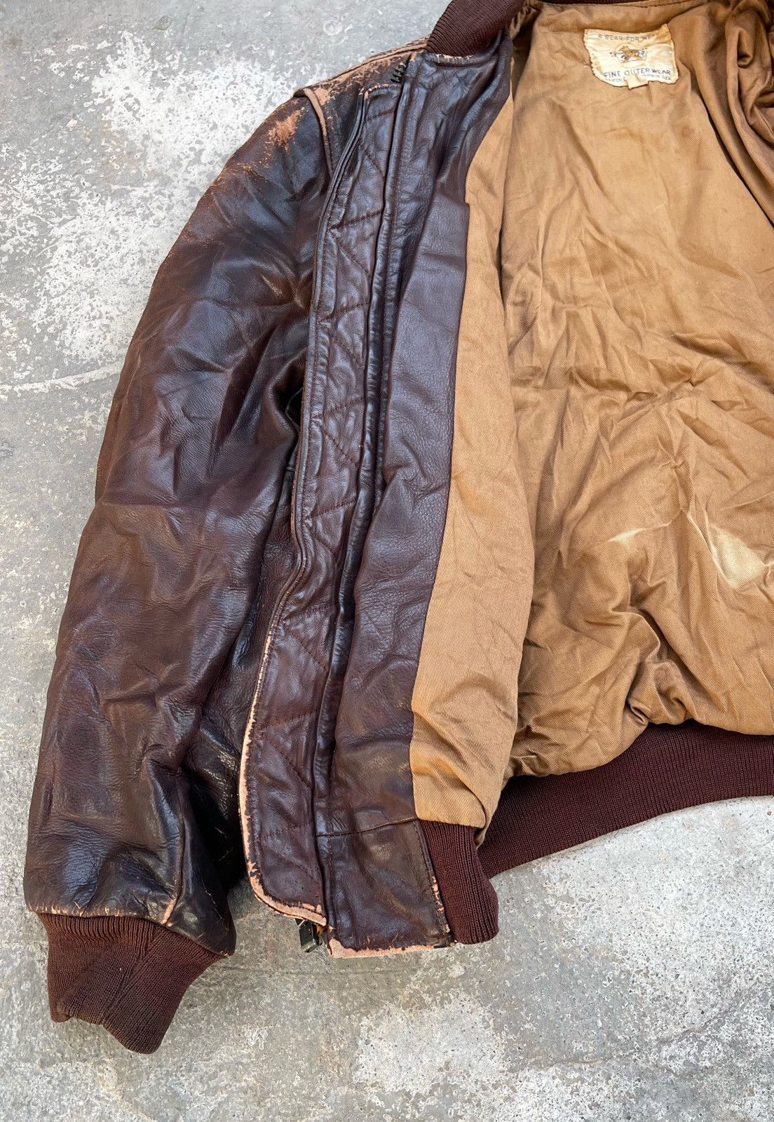 Golden Bear 🔥Vintage Golden Bear Genuine Leather Flight Bomber Jacket Size US M / EU 48-50 / 2 - 14 Thumbnail