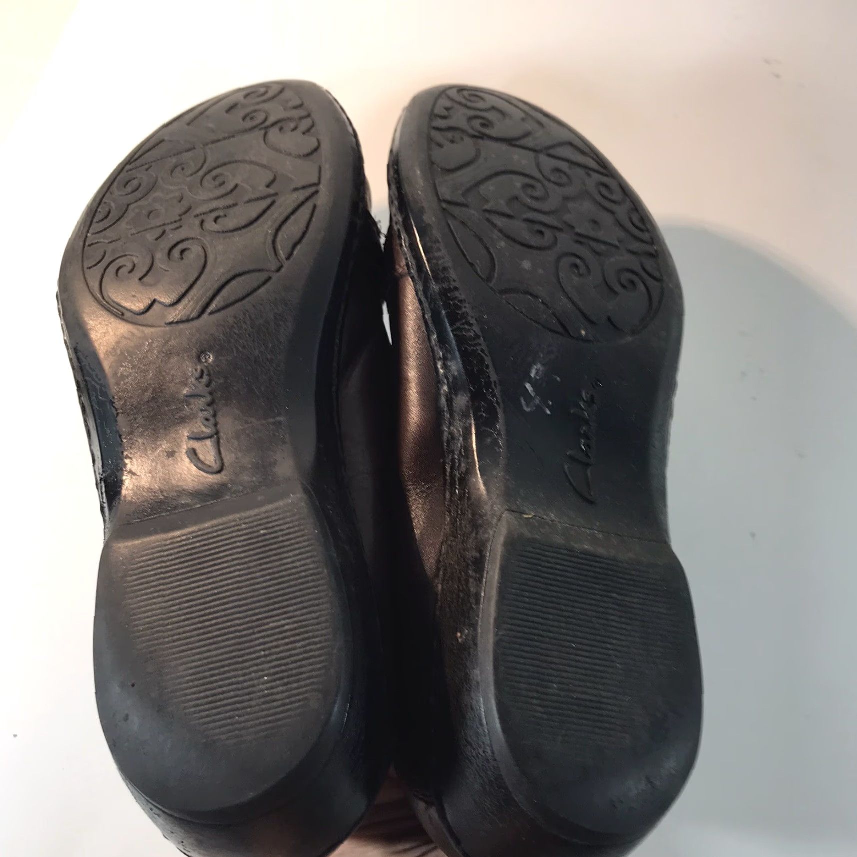 Clarks Clarks Brown Leather Wedge Loafers Womens Size 7.5 M Casual Comfort Classic Size US 7.5 / IT 37.5 - 6 Thumbnail