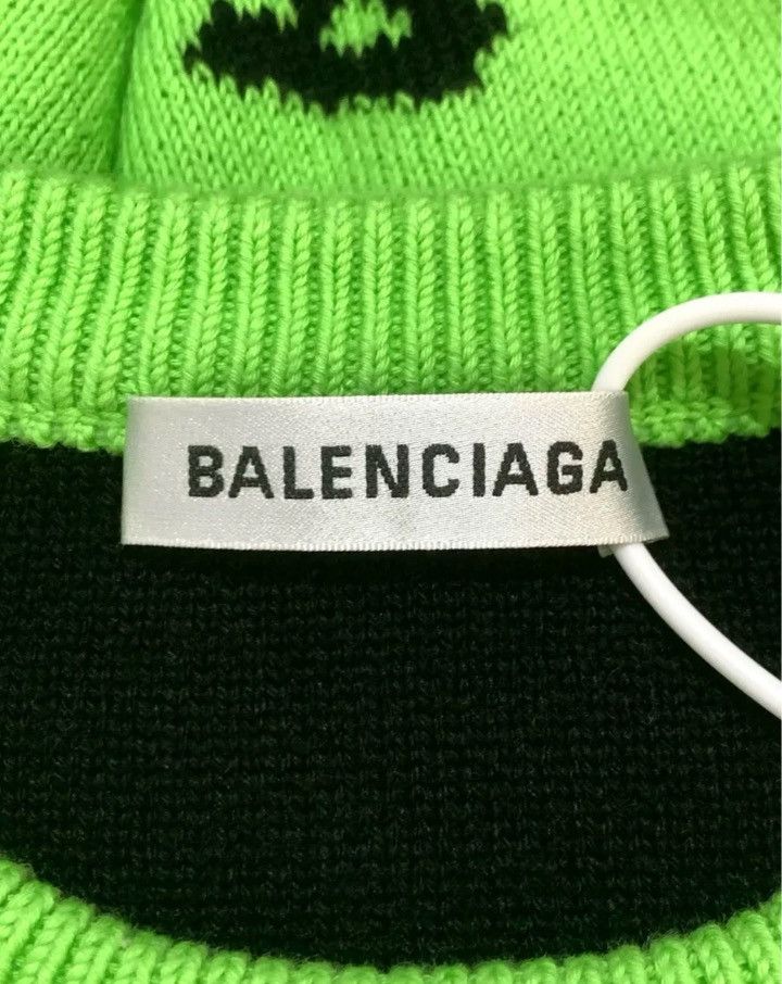 Balenciaga Balenciaga Logo Full Print Sweater2412-Nextarrow Size US XS / EU 42 / 0 - 5 Thumbnail