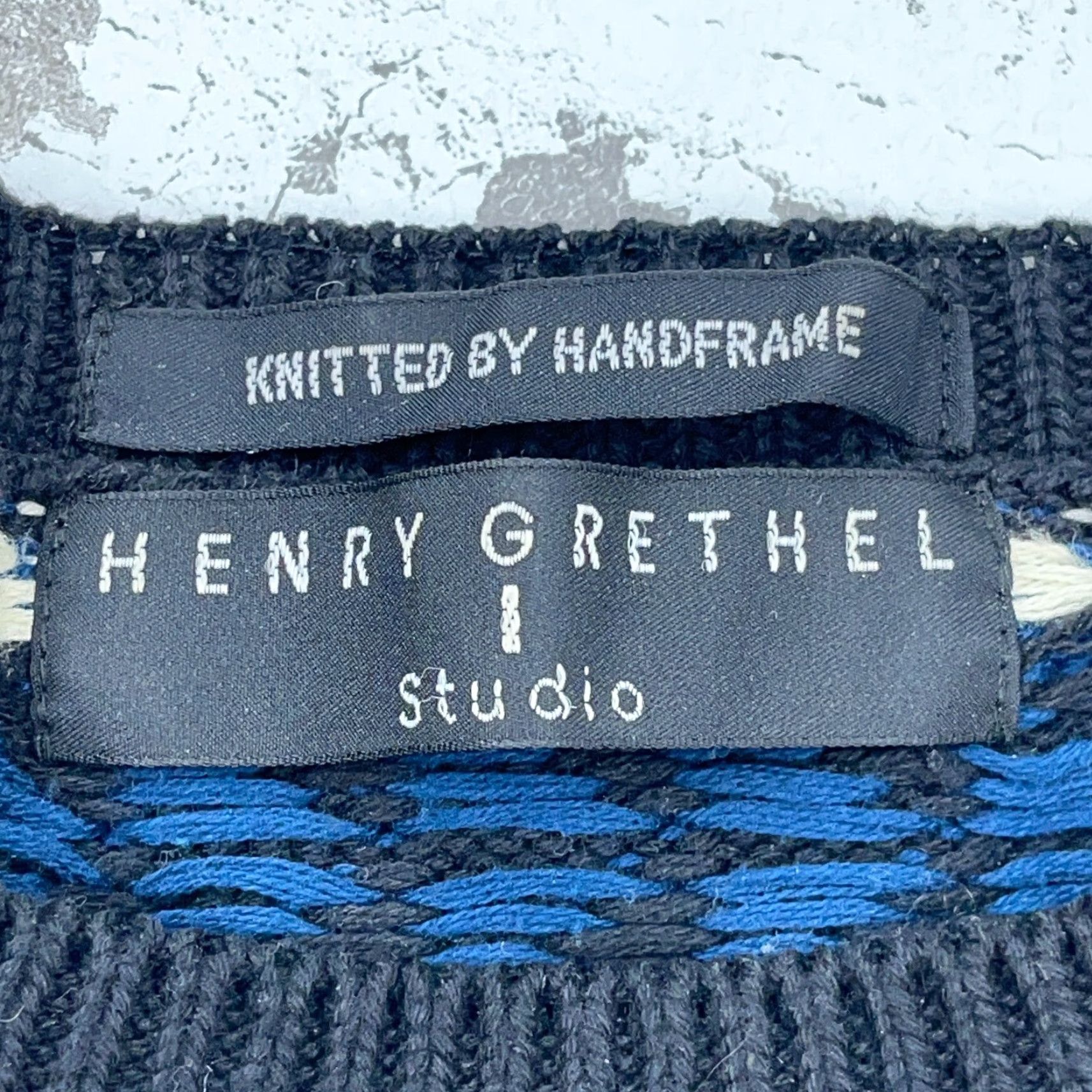 Vintage VINTAGE Henrey Grethel Sweater Men's L Blue Geometric Knit Crew Neck Pullover Logo Embroidered All Seasons Heavyweight Classic American (Adult) Mens Size US L / EU 52-54 / 3 - 3 Thumbnail