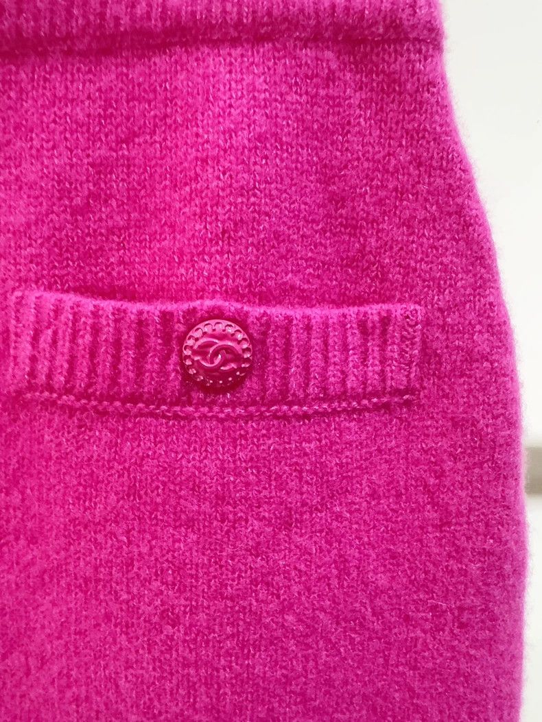 Chanel Chanel 22B peach pink cashmere skirt 2503-Nextarrow Size 25" / US 0 / IT 36 - 2 Thumbnail