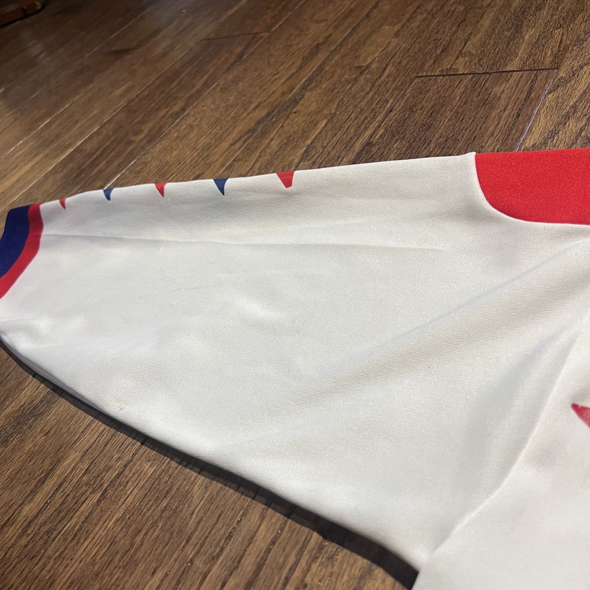 Ccm vintage ccm maska washington capitals away jersey Size US S / EU 44-46 / 1 - 4 Thumbnail