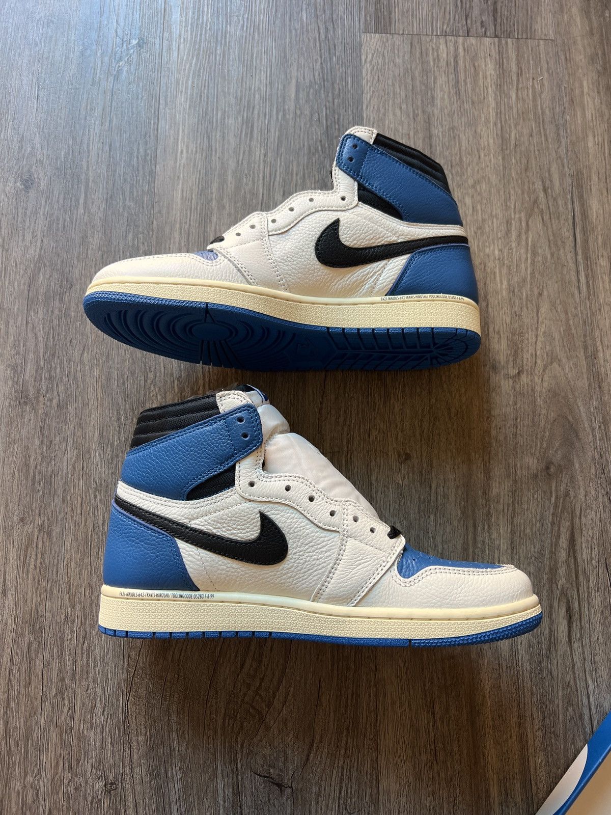 Jordan Brand Jordan 1 High Travis Scott x Fragment SP Size US 8.5 / EU 41-42 - 3 Thumbnail
