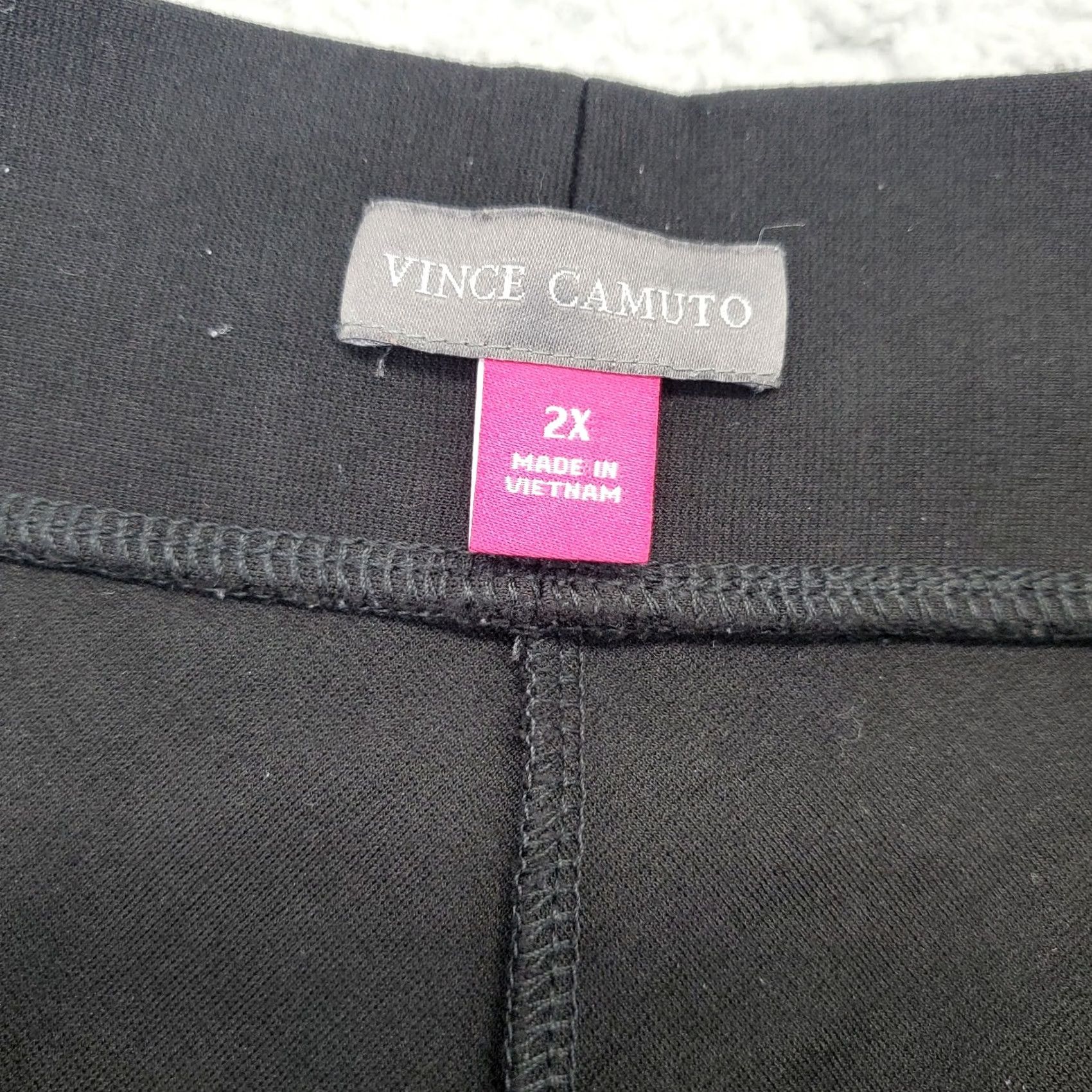 Vince Camuto Vince Camuto Leggings Womens 2X Black Classic Stretch Lightweight Elastic Waist Capri 2X Womens Black Leggings Vince Camuto Size 40" / US 18 - 7 Thumbnail