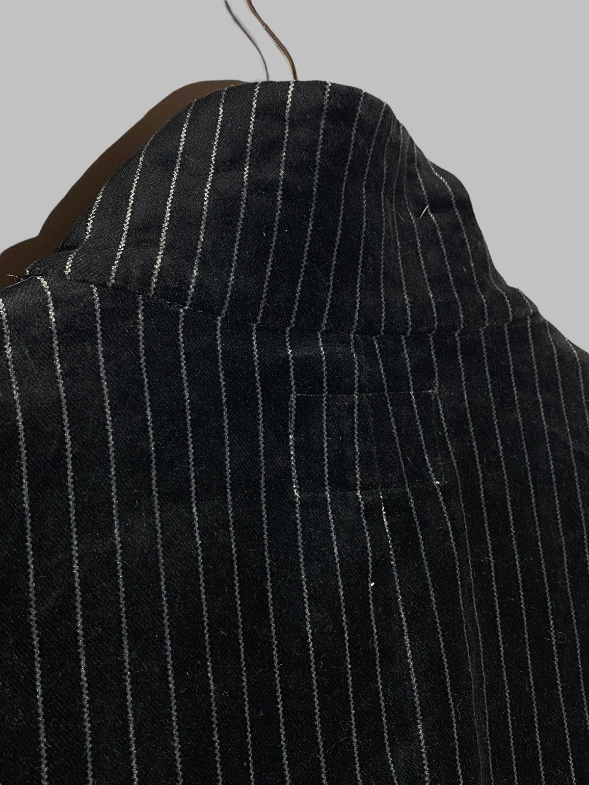 Armani Vintage 90s Armani Jeans Velour Striped Black Women’s Blazer Size M / US 6-8 / IT 42-44 - 23 Thumbnail
