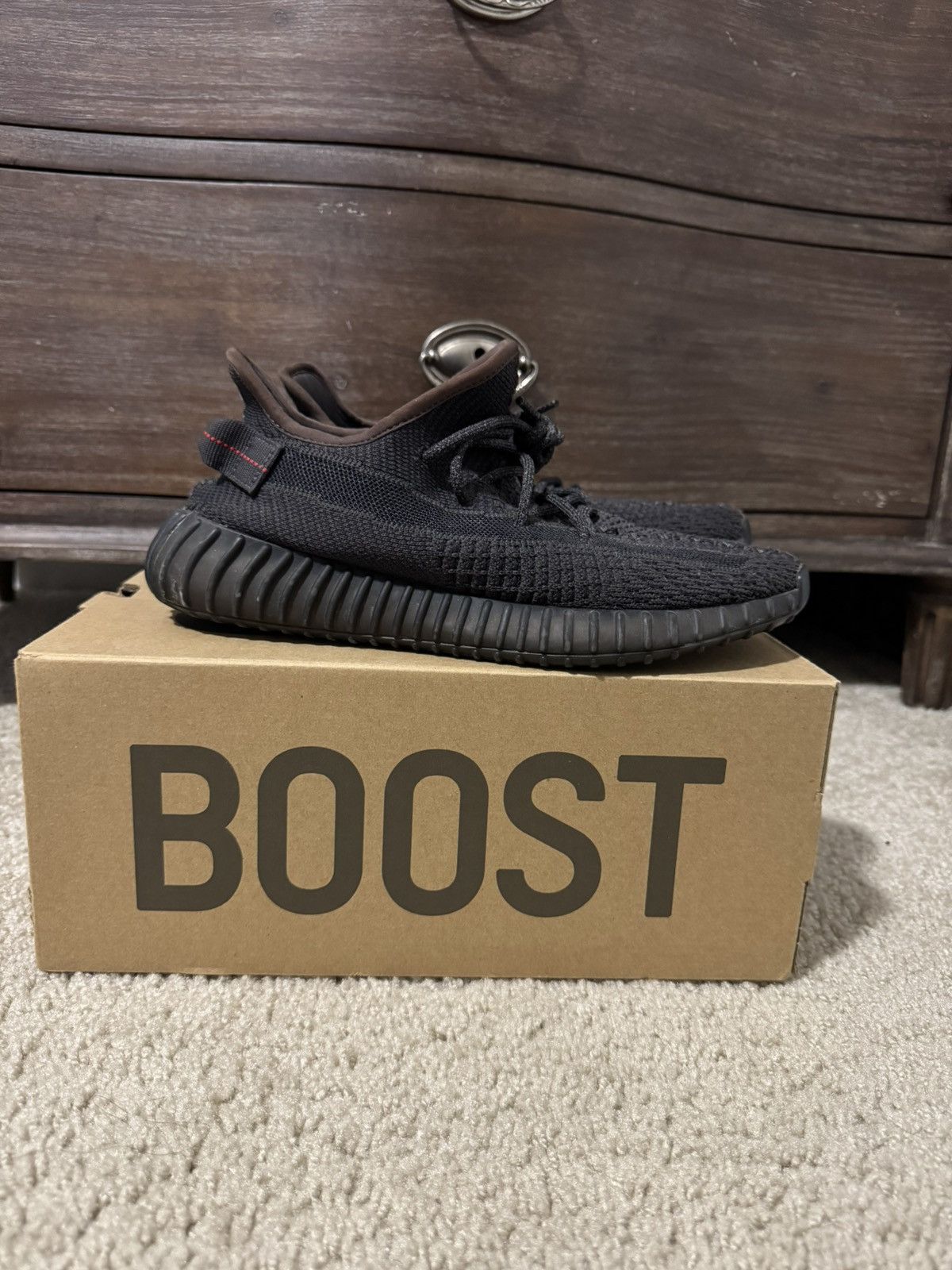 yeezy 350 all black non reflective