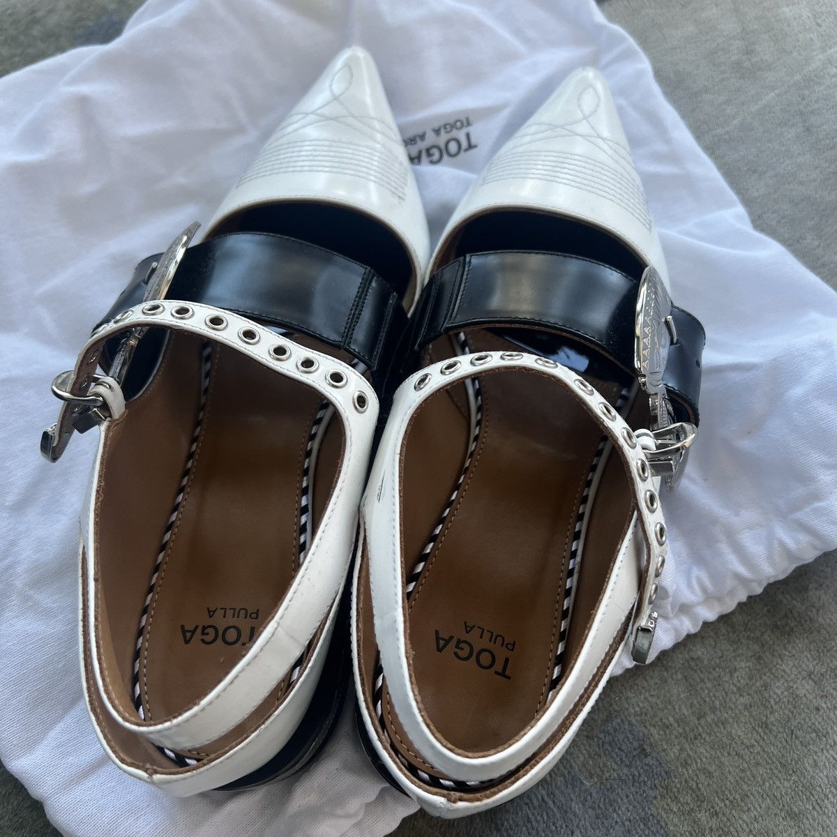Toga Pulla Toga Pulla buckled flat pumps Size US 8 / IT 38 - 8 Thumbnail