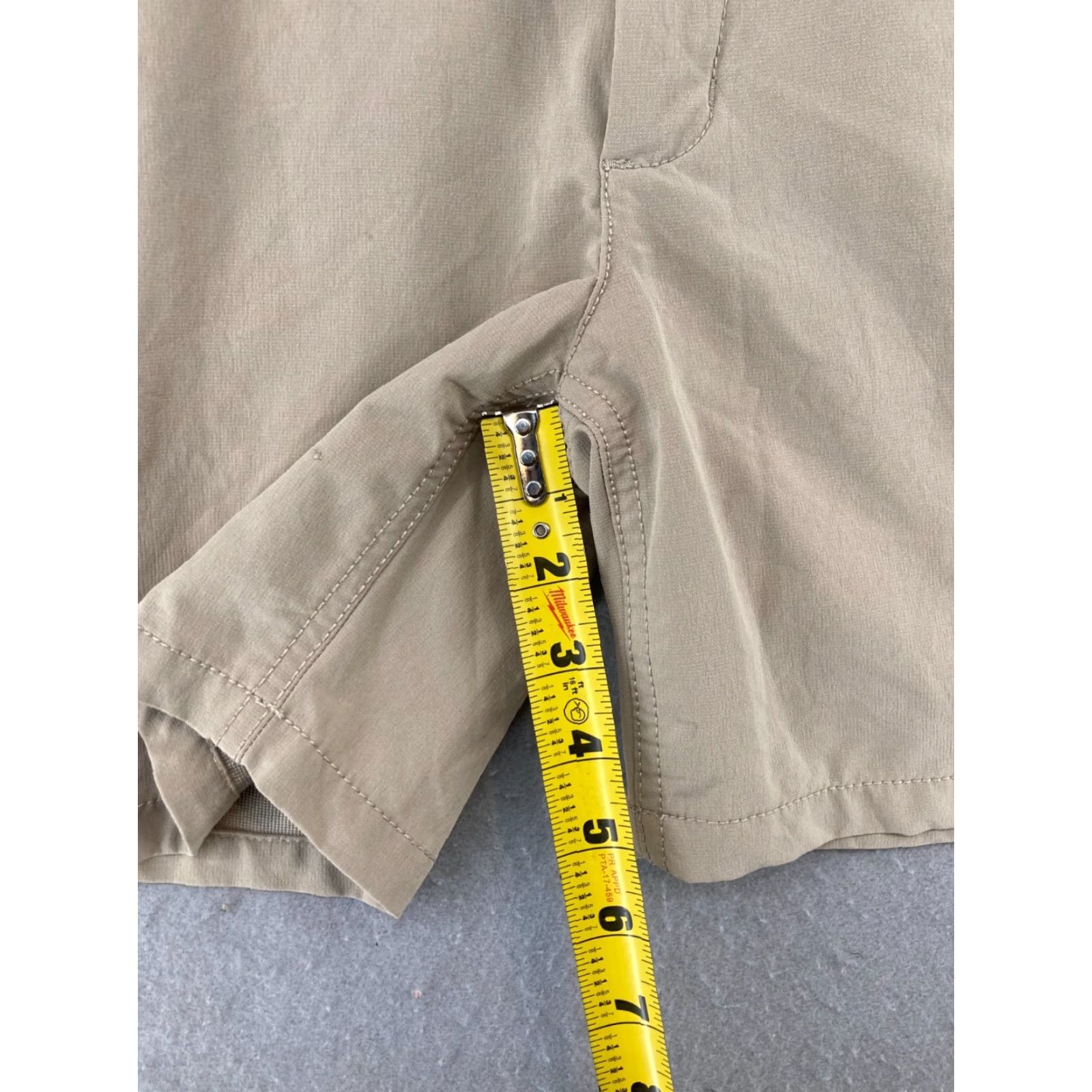 Vintage All In Motion Shorts Womens Small Khaki Beige Outdoor Elastic Waist Pockets 5 in Inseam Athletic Size 28" / US 6 / IT 42 - 5 Thumbnail
