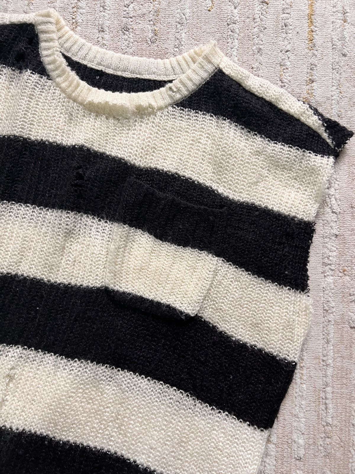 Vintage Vintage Stripe Knitted Distressed Punk Sleeveless Sweater Size US M / EU 48-50 / 2 - 3 Thumbnail