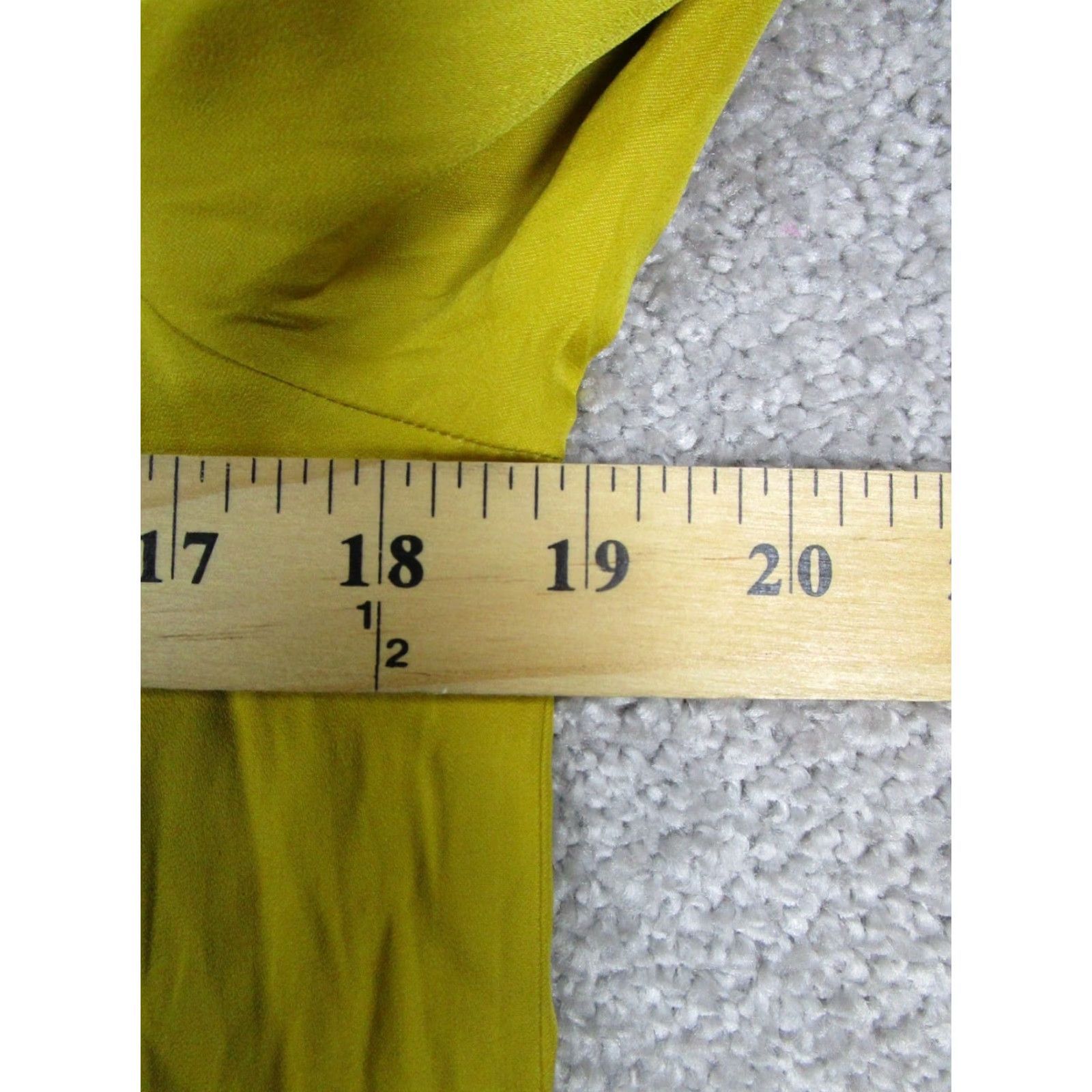 Loft Loft Shirt XS Petite Womens Yellow Satin Top Blouse Round Neck Long Sleeve Button Knit Polyester Satin Basic 90s? Size XS / US 0-2 / IT 36-38 - 7 Thumbnail