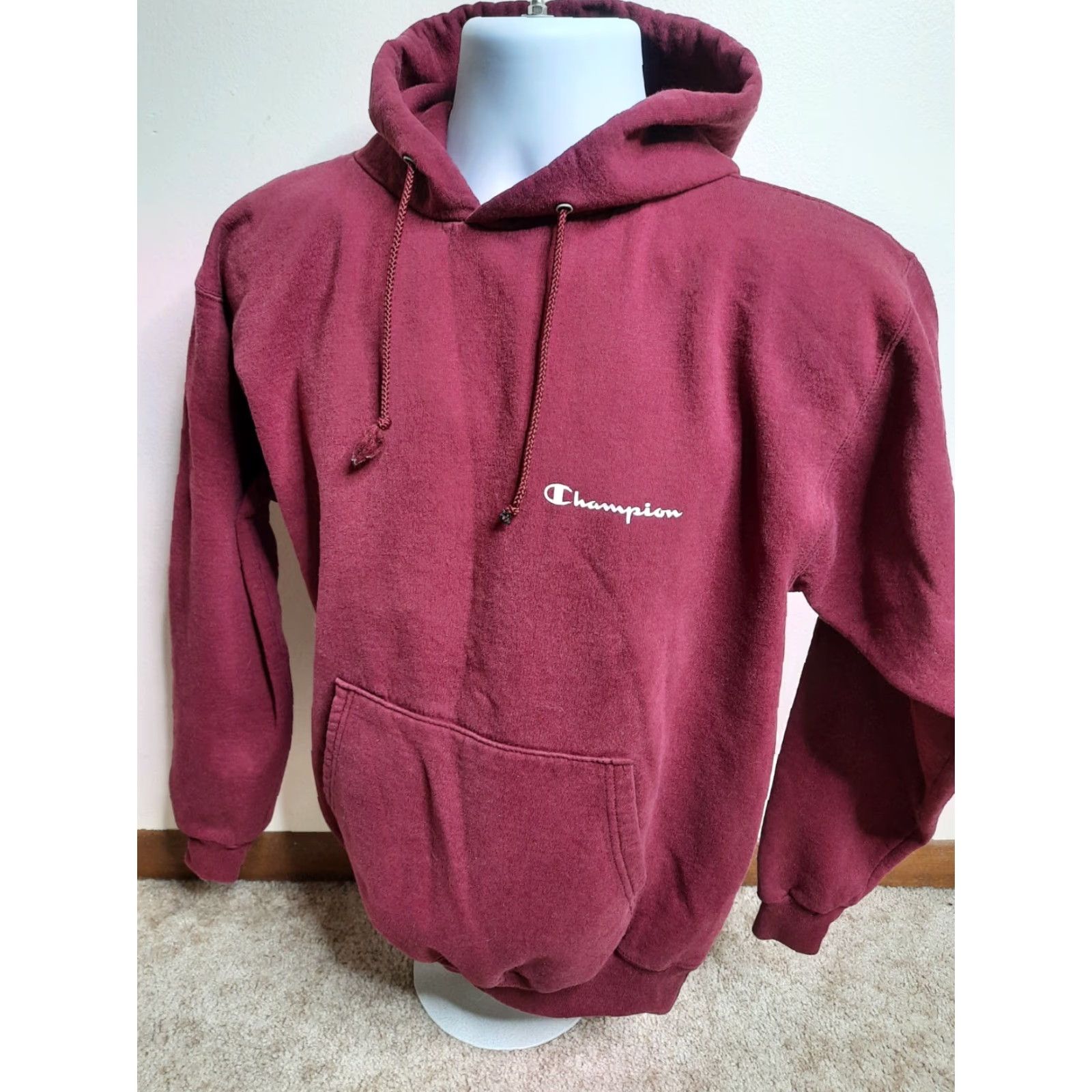 Champion VINTAGE Champion Hoodie Sweatshirt Red Spell Out Red Maroon Size Medium Womens Size M / US 6-8 / IT 42-44 - 7 Thumbnail