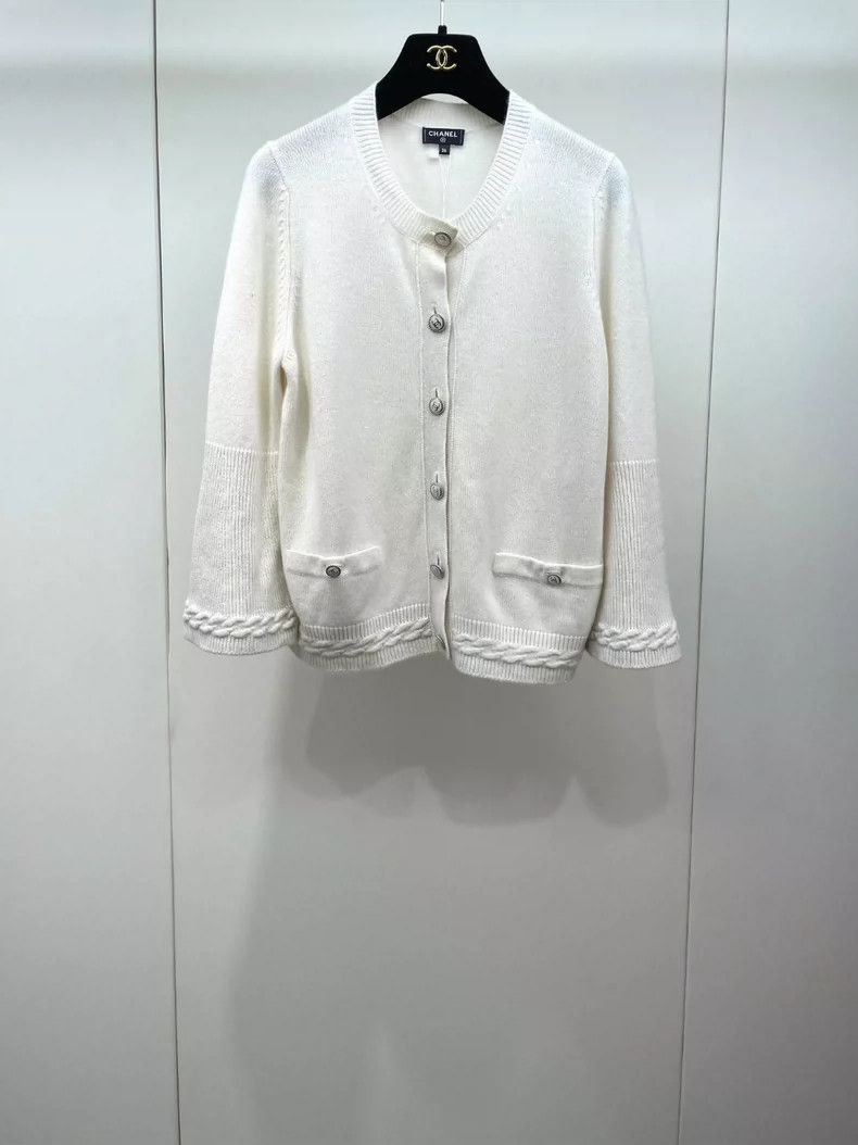 Chanel Chanel Knitted cashmere skirt sleeve cardigan jacket 2504-N Size XS / US 0-2 / IT 36-38 - 1 Thumbnail
