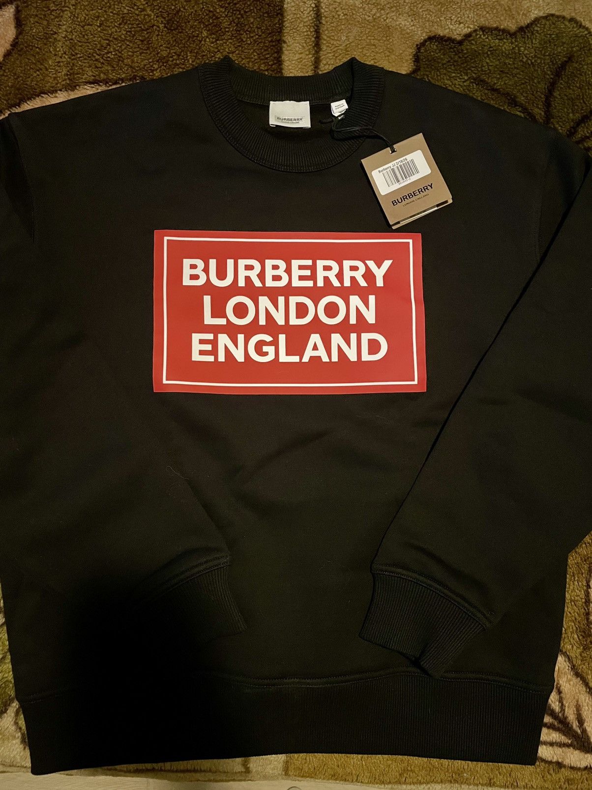 Burberry Burberry Santo Logo Print Crew Neck Woman’s Size XS New! Size XS / US 0-2 / IT 36-38 - 1 Thumbnail