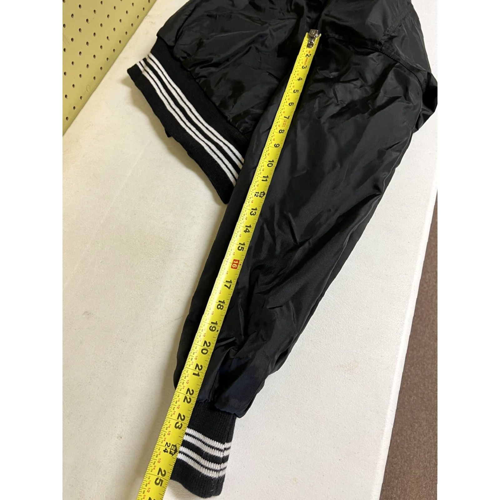 Vintage VINTAGE West Wind 1980s Nylon Satin Bomber Jacket Sz S Black USA Made - NOS Original Size US S / EU 44-46 / 1 - 5 Thumbnail