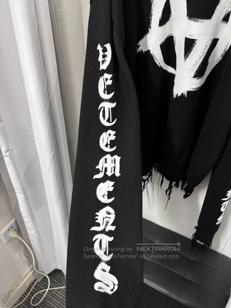 Vetements VETEMENTS Gothic Text Print Wool Knit Long Sleeve Size US M / EU 48-50 / 2 - 3 Thumbnail