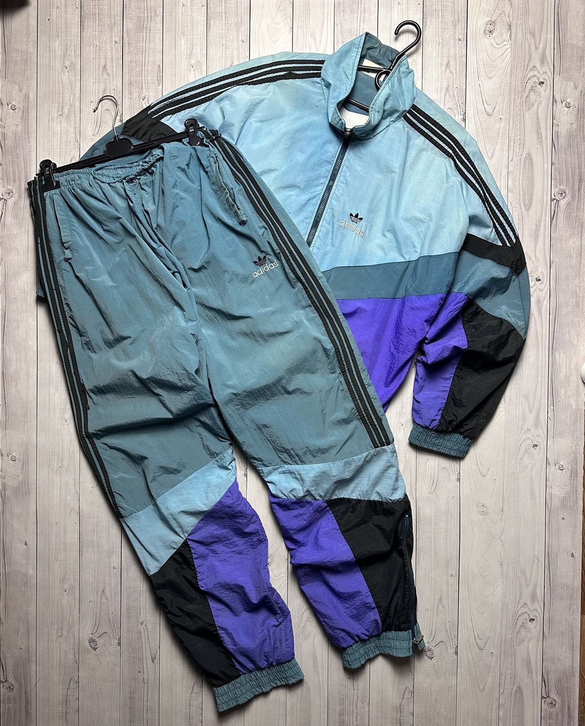 Adidas tracksuit xxl hotsell