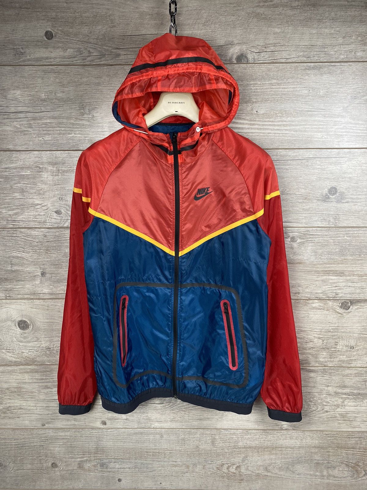 Nike NIKE TECH RUNNING Windrunner Y2K style size M Size US M / EU 48-50 / 2 - 9 Thumbnail
