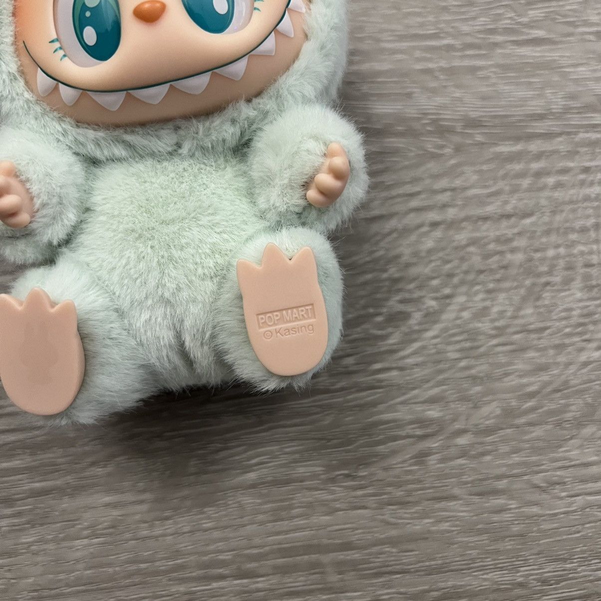 POP MART Labubu Have A Seat Ququ Monster Size ONE SIZE - 6 Thumbnail