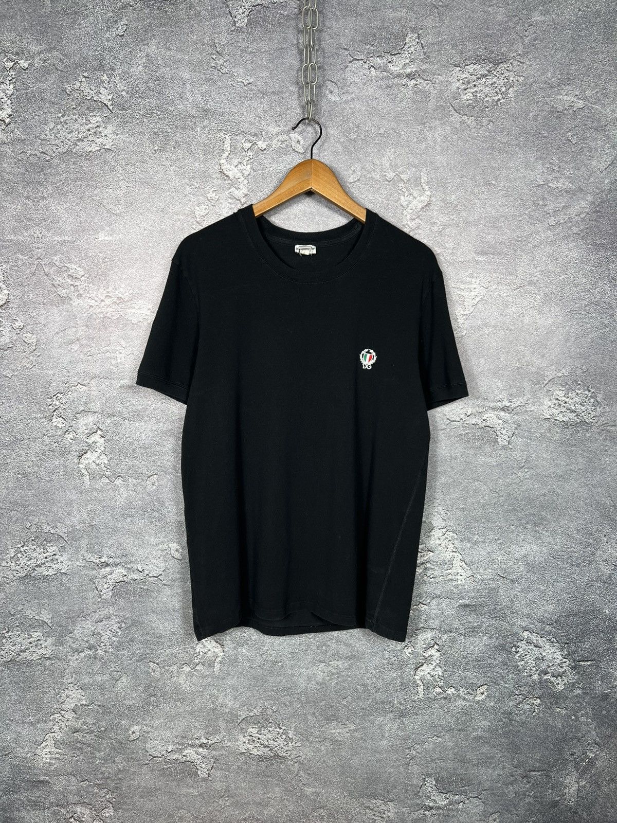 Dolce & Gabbana Vintage Dolce Gabana With Small DG Italy Logo T-shirt Size US XL / EU 56 / 4 - 1 Thumbnail