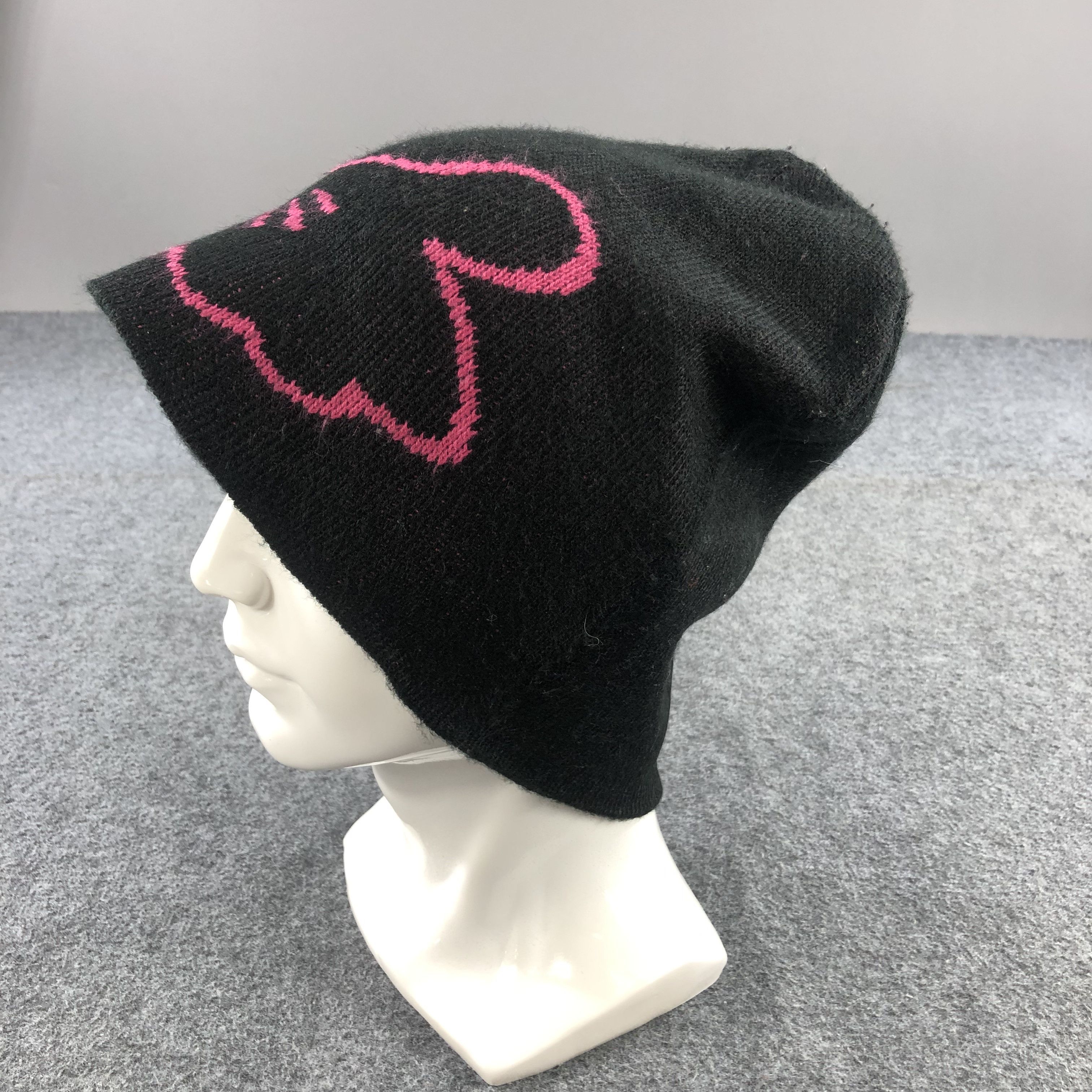 Disney Mickey Mouse Glove Beanie Snowcap Snow Hat B168 Size ONE SIZE - 1 Thumbnail