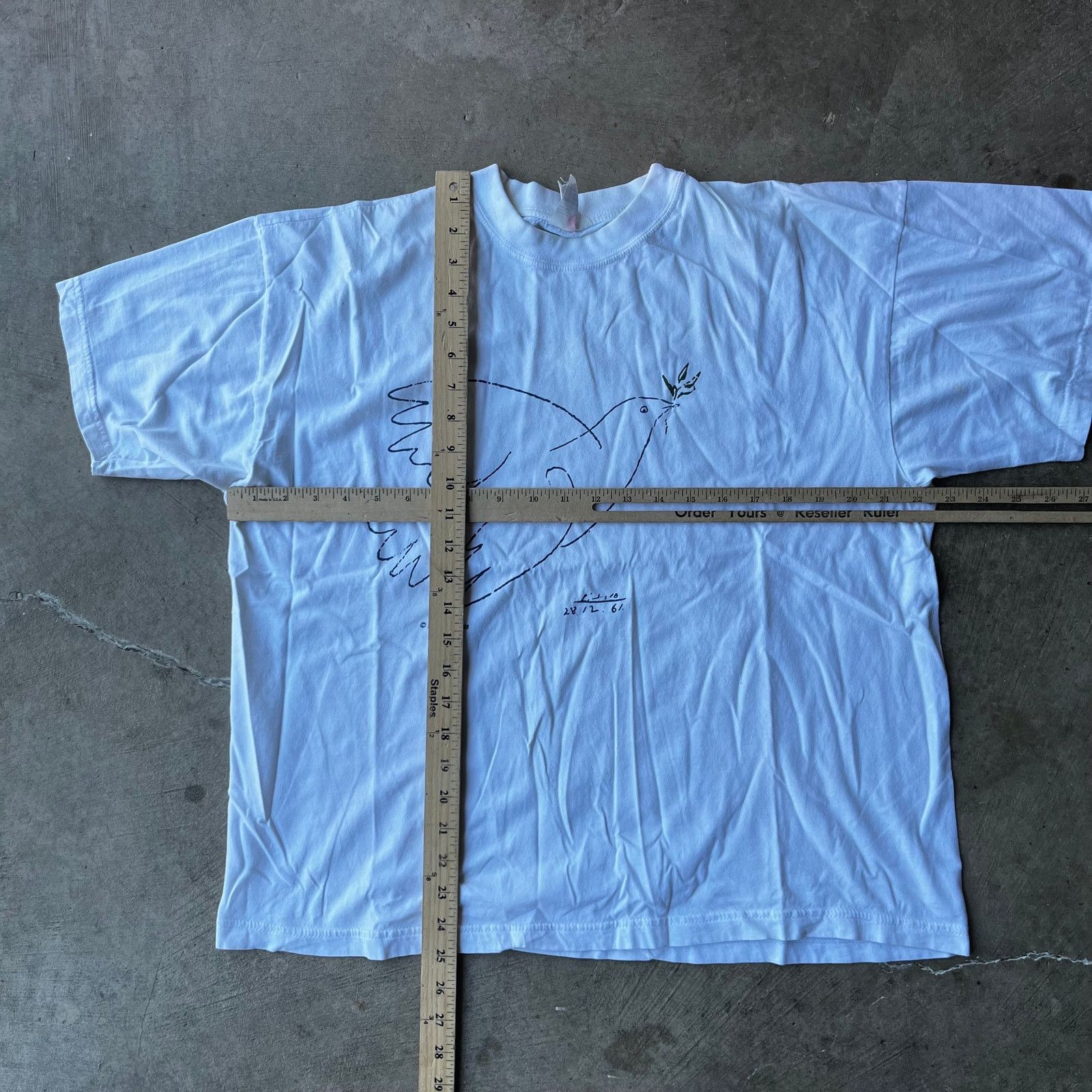 Vintage VINTAGE PICASSO DOVE OF PEACE BIRD ART WHITE SHIRT MENS XL Size US XL / EU 56 / 4 - 3 Thumbnail