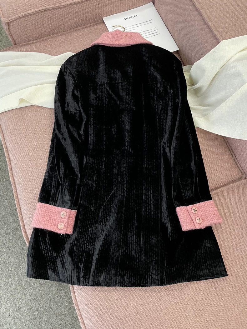 Chanel Chanel 22B pink collar black velvet mid-length jacket Size XS / US 0-2 / IT 36-38 - 4 Thumbnail