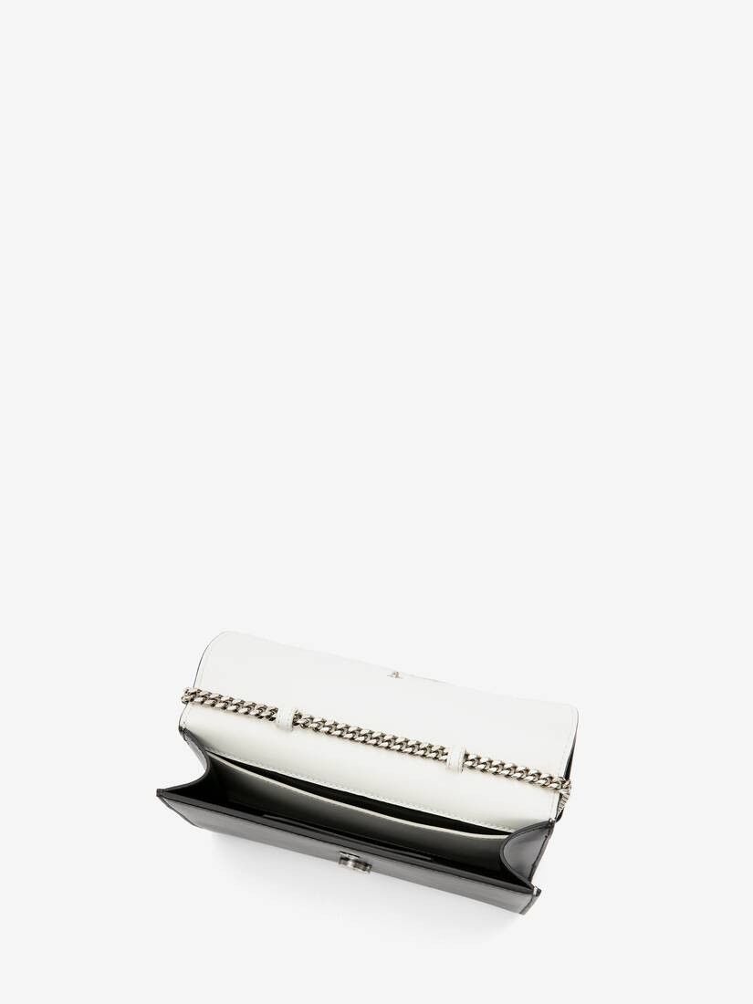 Alexander McQueen o1loc1c0225 Size: OS/The Slash Clutch in Black Size ONE SIZE - 3 Thumbnail