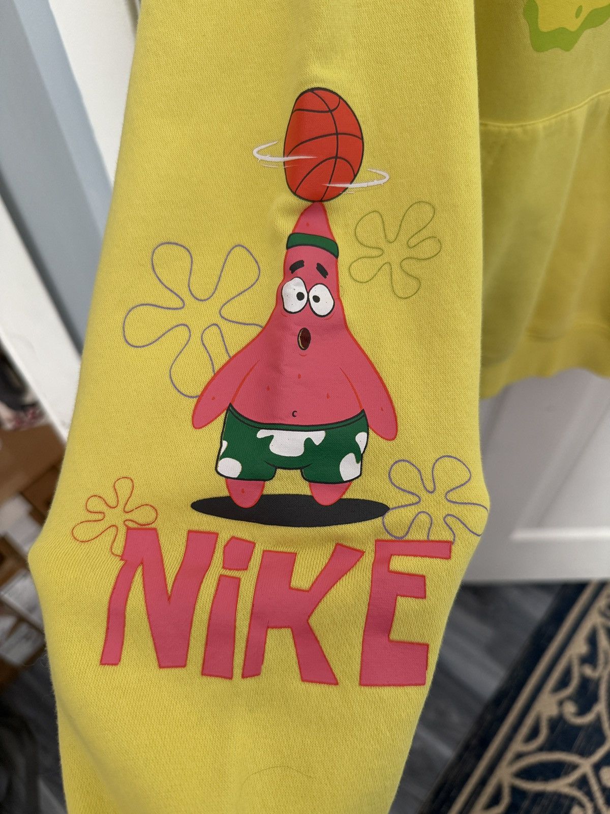 Nike Nike Kyrie x SpongeBob Hoodie - yellow Size US M / EU 48-50 / 2 - 4 Thumbnail