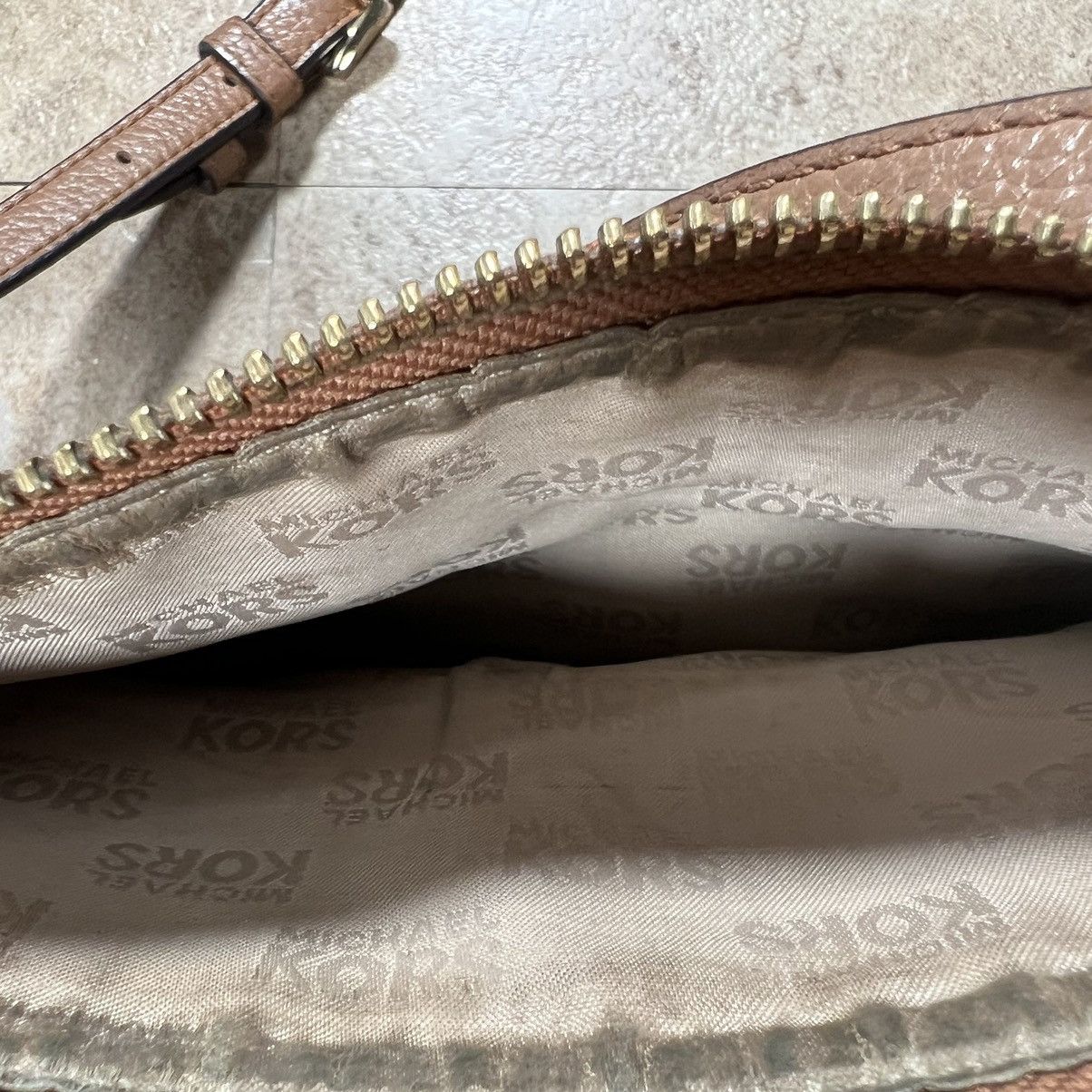 Michael Kors michael kors tan leather crossbody handbag purse Size ONE SIZE - 5 Thumbnail