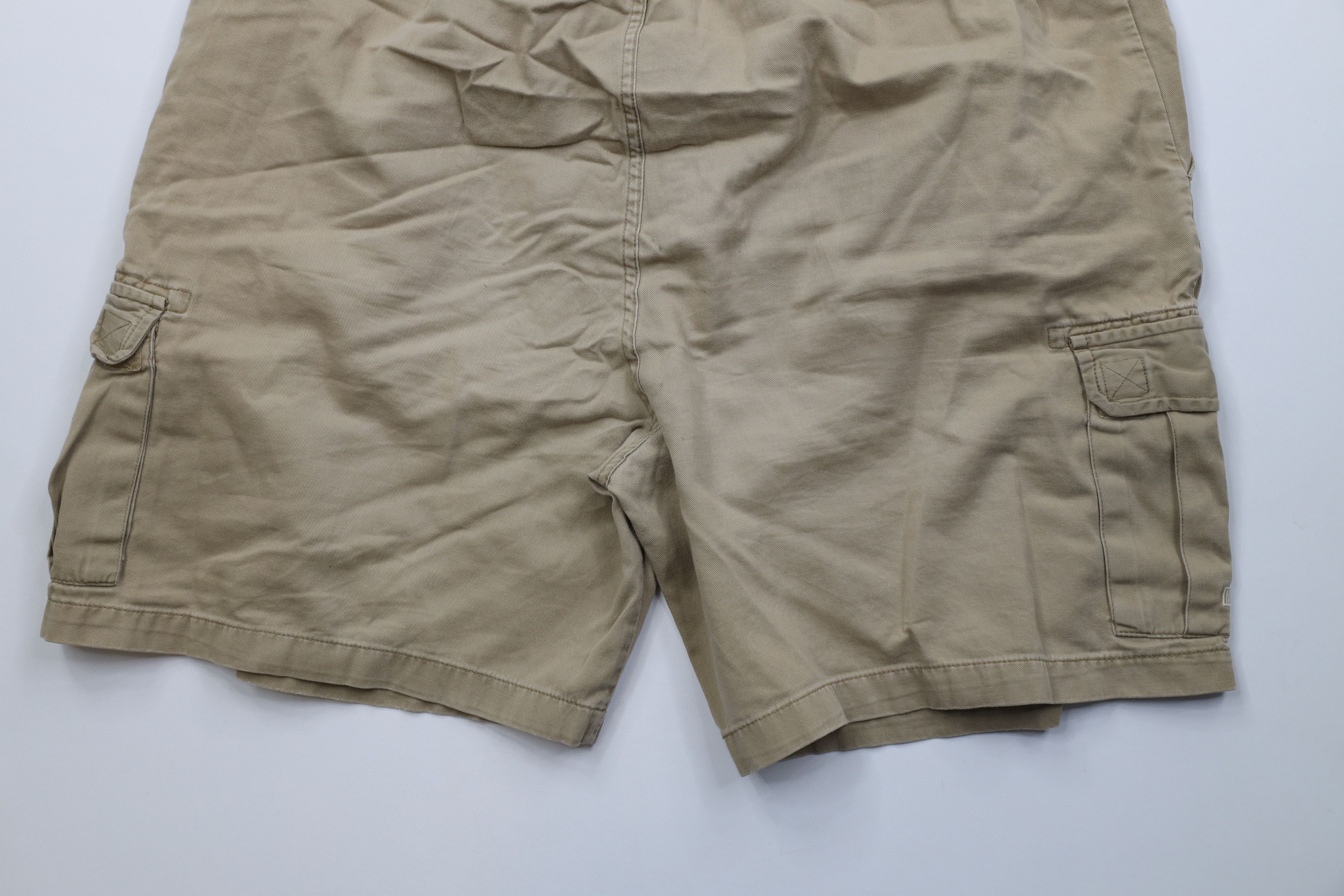 Vintage Vintage 90s NASCAR Spell Out Rusty Wallace Cargo Shorts Size US 38 / EU 54 - 15 Thumbnail