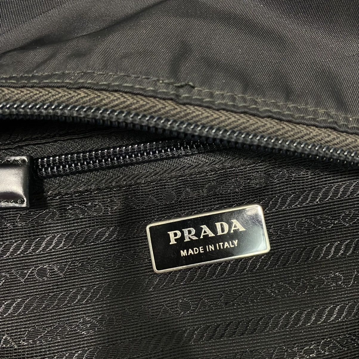 Prada 🔥VINTAGE SLING BAG PRADA MILANO Size ONE SIZE - 14 Thumbnail