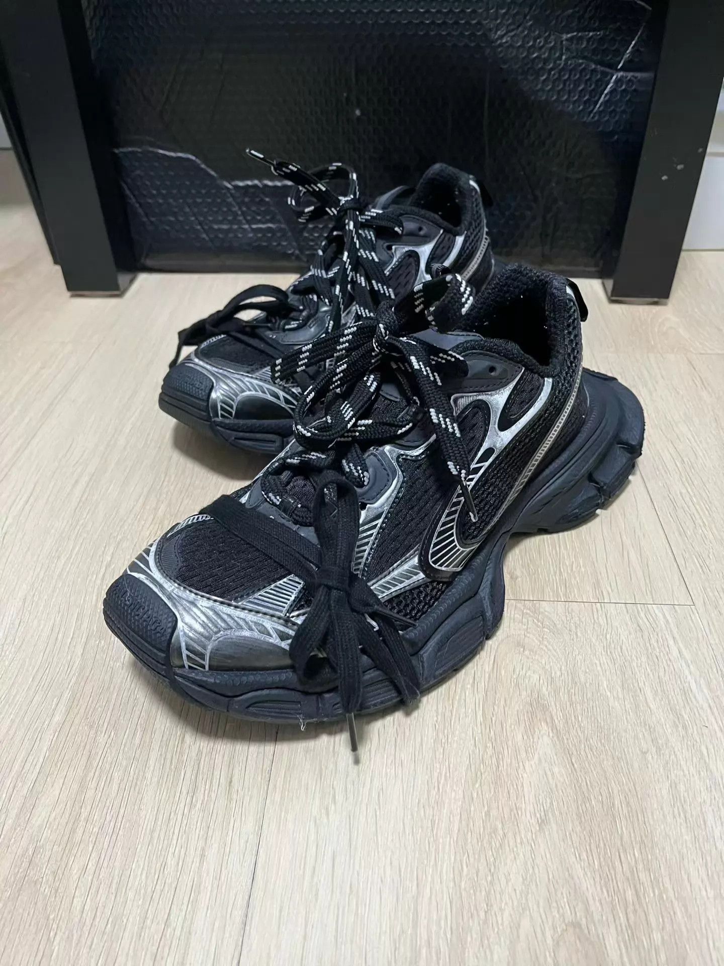 Balenciaga Balenciaga 3xl 44 Black Silver No Box, Dust Bag Size US 11 / EU 44 - 1 Thumbnail