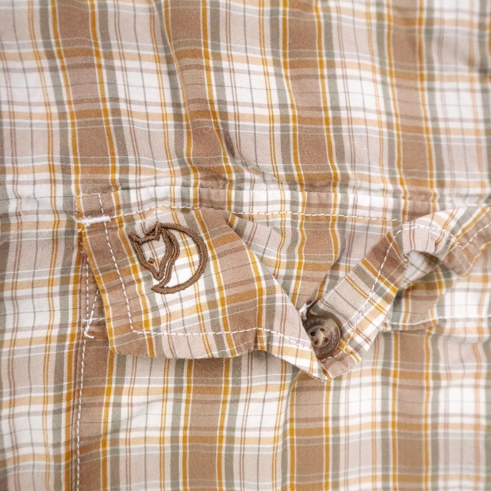 Vintage Fjallraven Shirt Mens Small Beige Plaid Button Up Hiking Outdoors Lightweight Shirt Mens Small Beige Plaid Button-Up Hiking Outdoors Lightweight Size US S / EU 44-46 / 1 - 3 Thumbnail