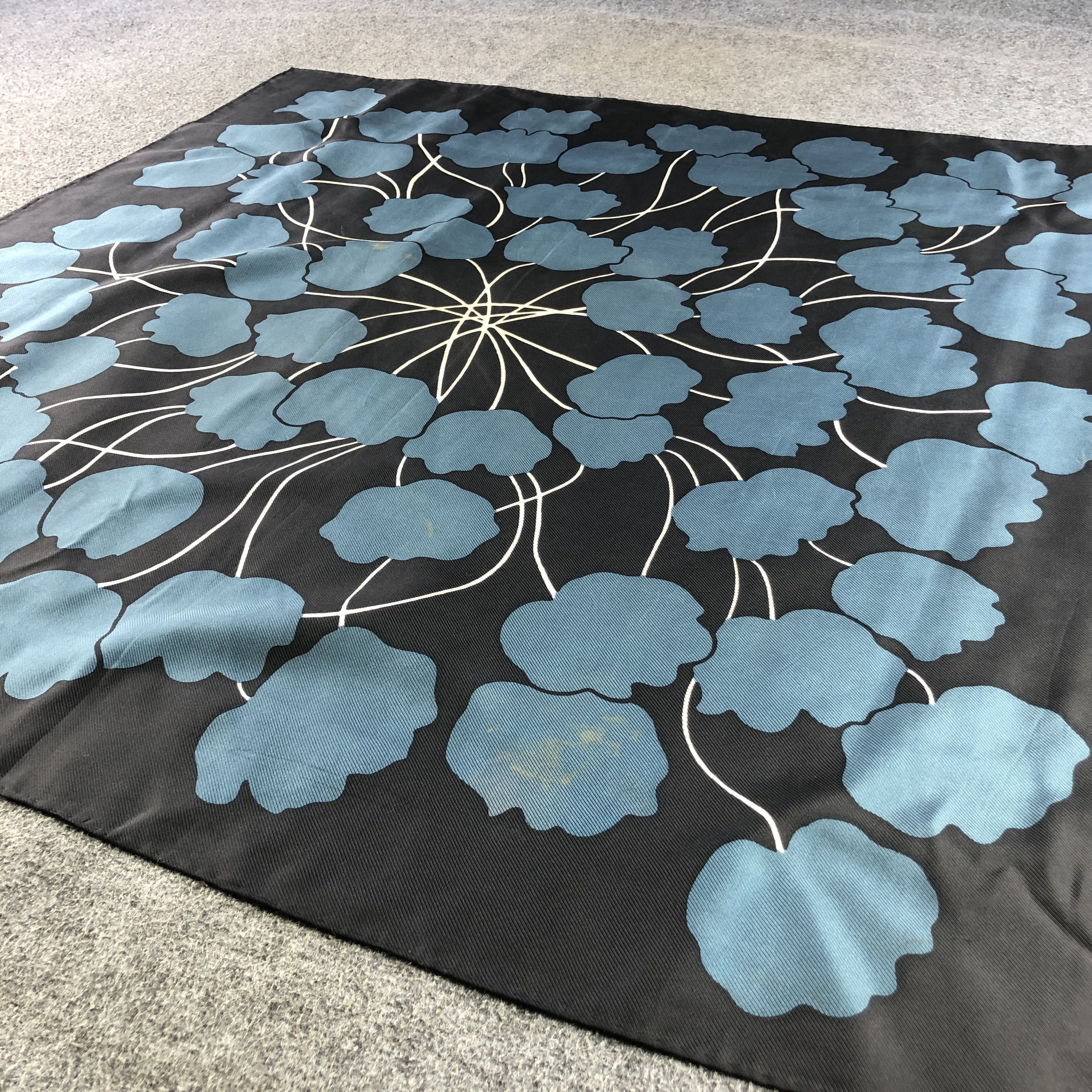 Japanese Brand Blue Flowers Luxury Hand Rolled Silk Scarf M1099 Size ONE SIZE - 3 Thumbnail