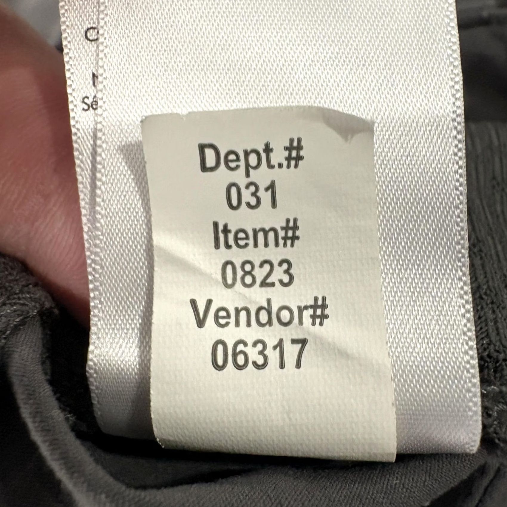 Eddie Bauer Eddie Bauer Travex Cargo Pants Womens 8 Gray Lightweight Convertible Hiking Camp Cargo Pants Womens 8 Gray Lightweight Convertible Hiking Camp Size 30" / US 8 / IT 44 - 5 Thumbnail