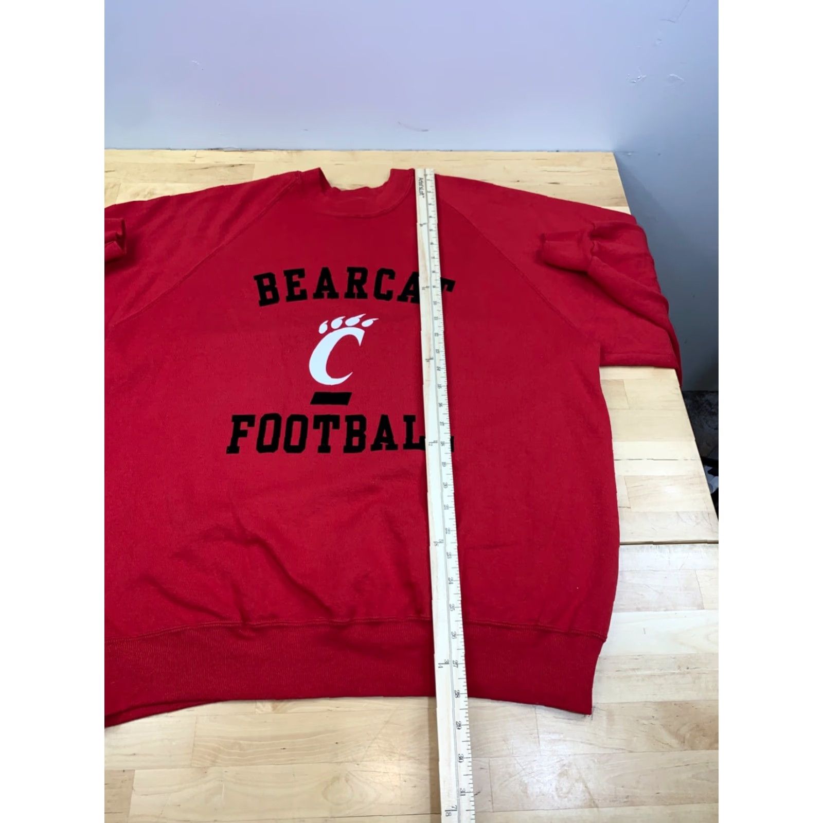 Jerzees VINTAGE Cincinnati Bearcats Sweatshirt Mens 2XL Red 90s Sports Pullover Graphic Print JERZEES Size US XXL / EU 58 / 5 - 4 Thumbnail