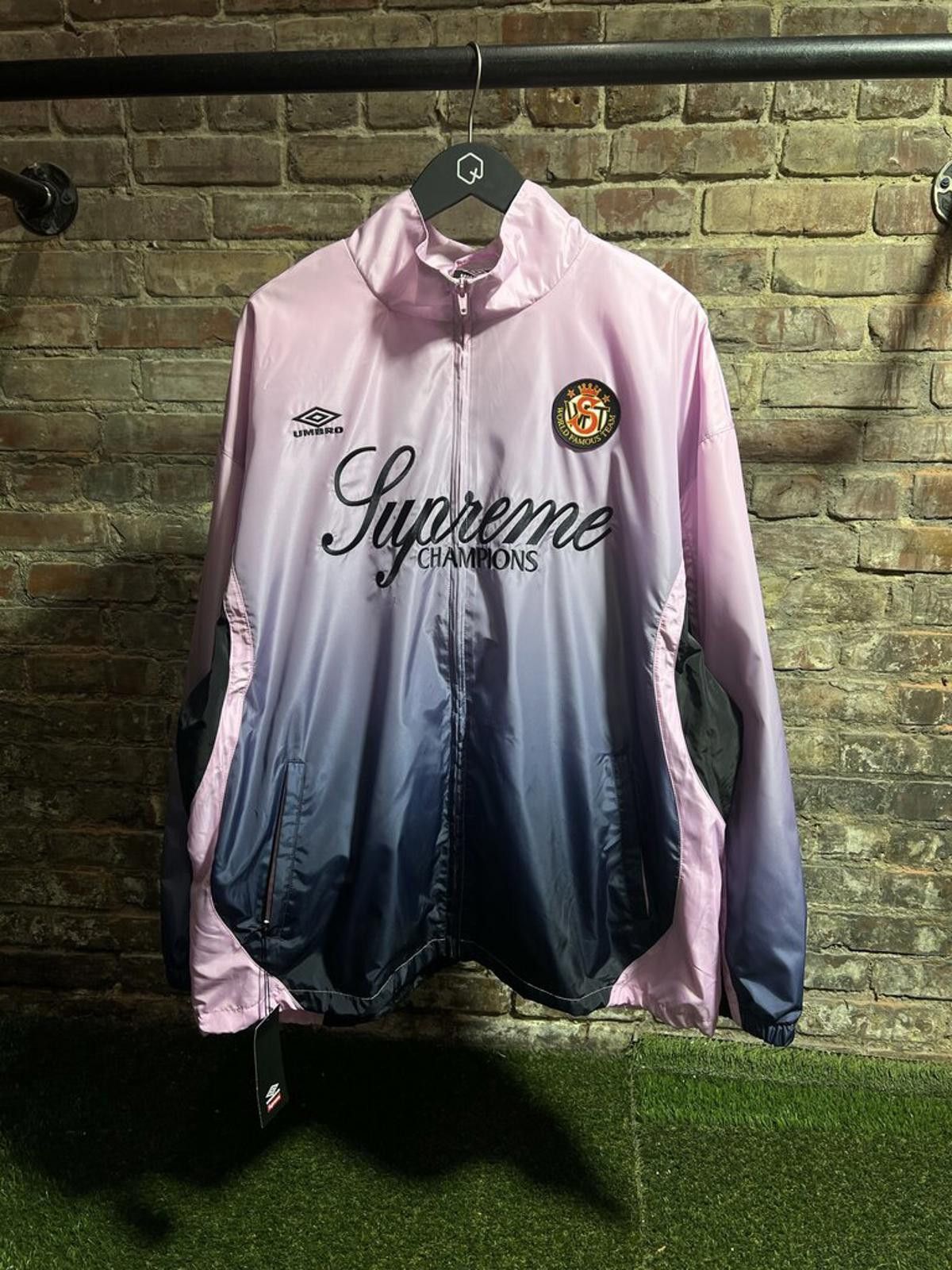 Supreme Supreme X Umbro Graident Pink/Purple Fade Jacket Sz. XL Size ONE SIZE - 1 Thumbnail