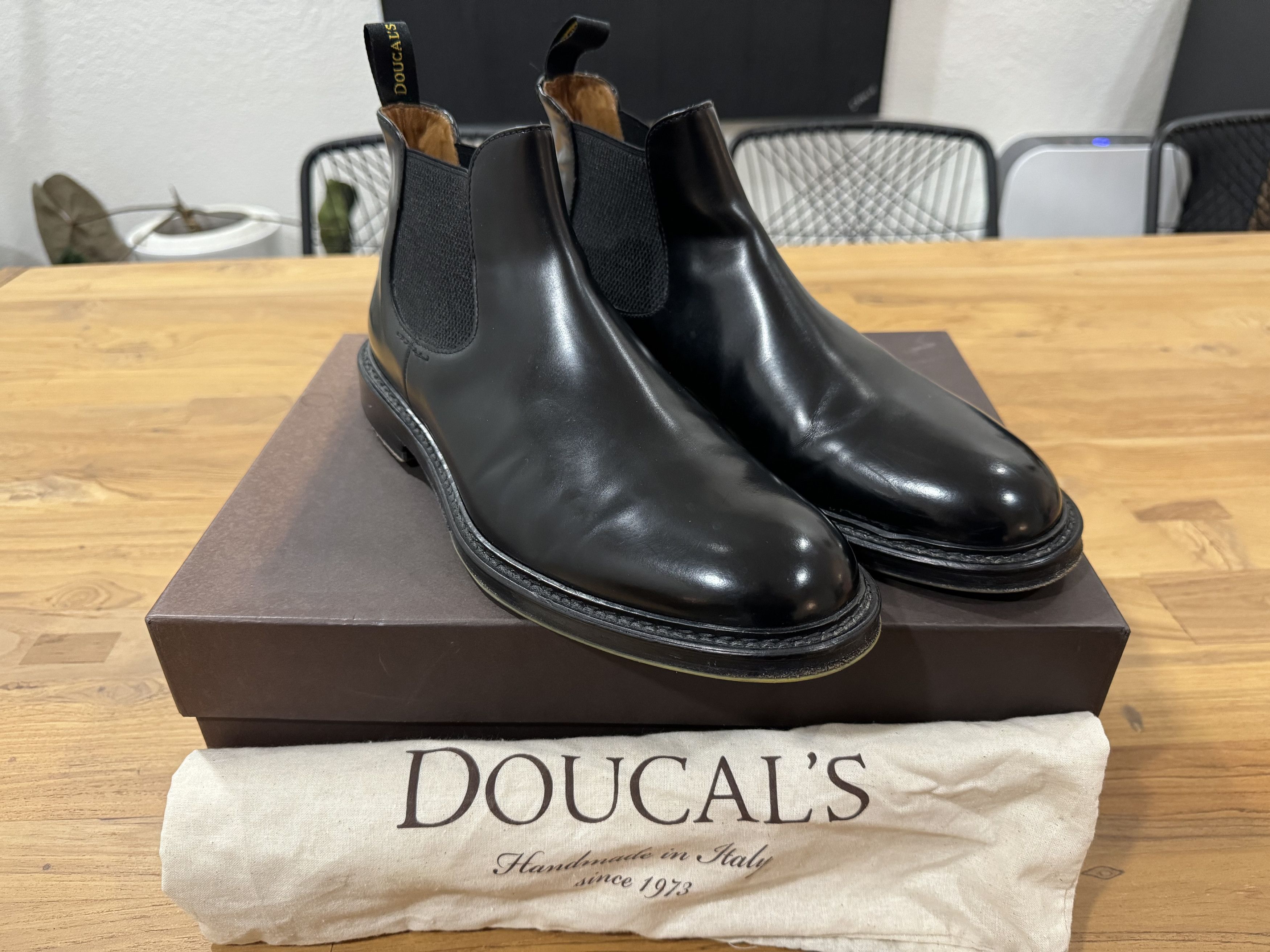 Doucal's Doucal’s Chelsea Boots Black - US 8 41 Size US 8 / EU 41 - 1 Thumbnail