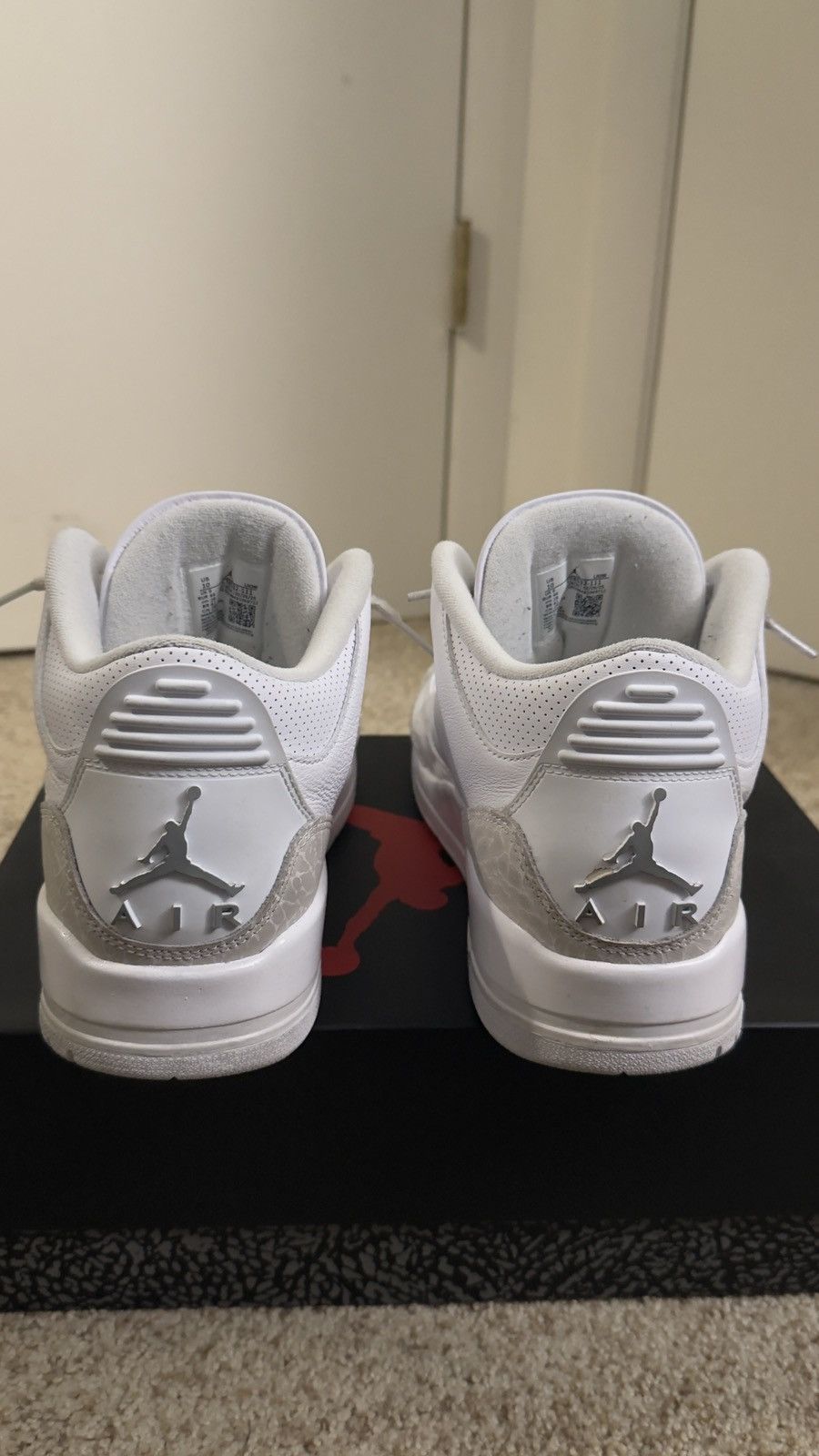 Jordan Brand Jordan 3 Pure Money Size US 10 / EU 43 - 4 Thumbnail