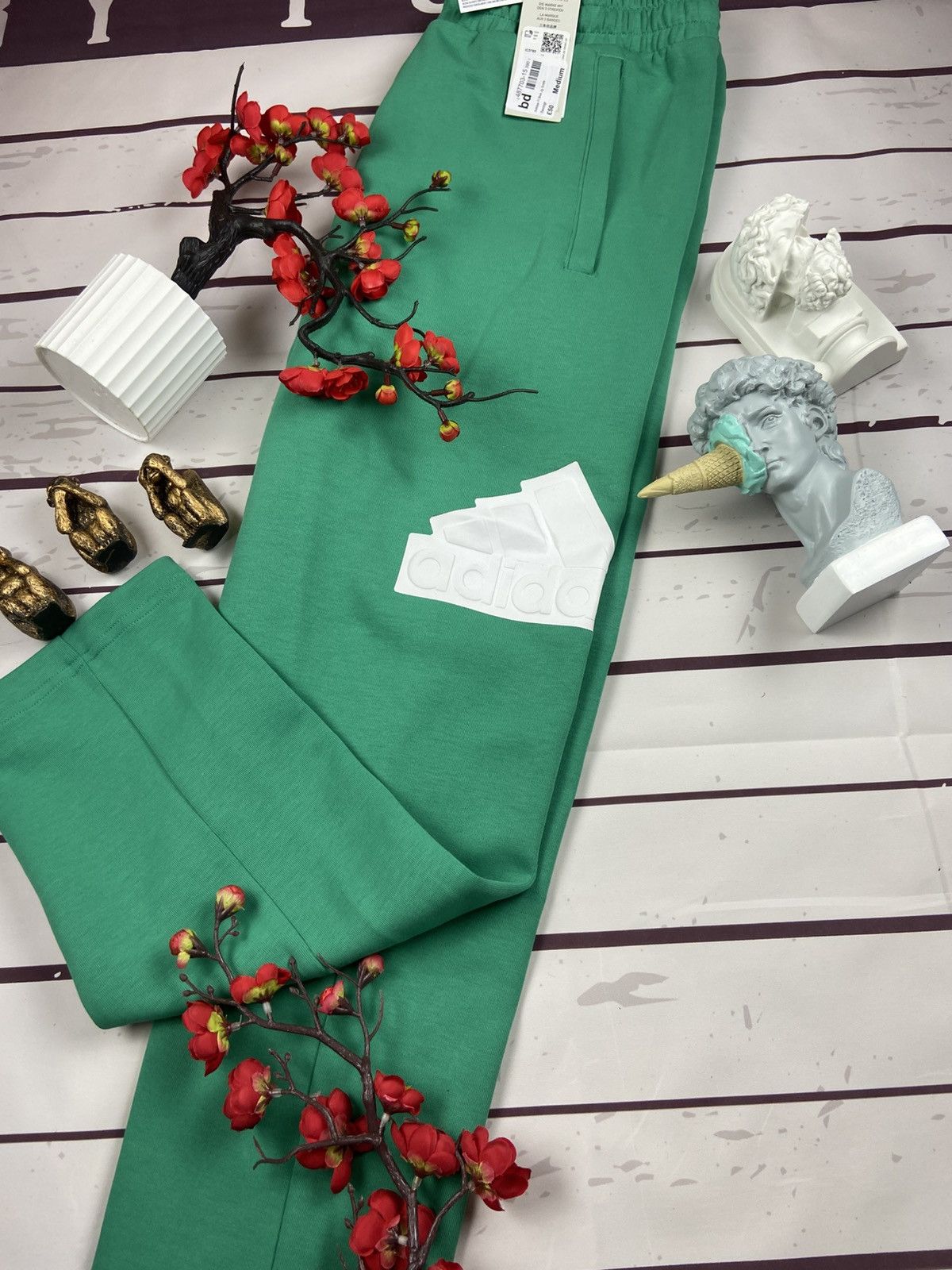 Adidas × Vintage Brand New Adidas Future Icons Badge of Sports Joggers L Size US 32 / EU 48 - 2 Thumbnail