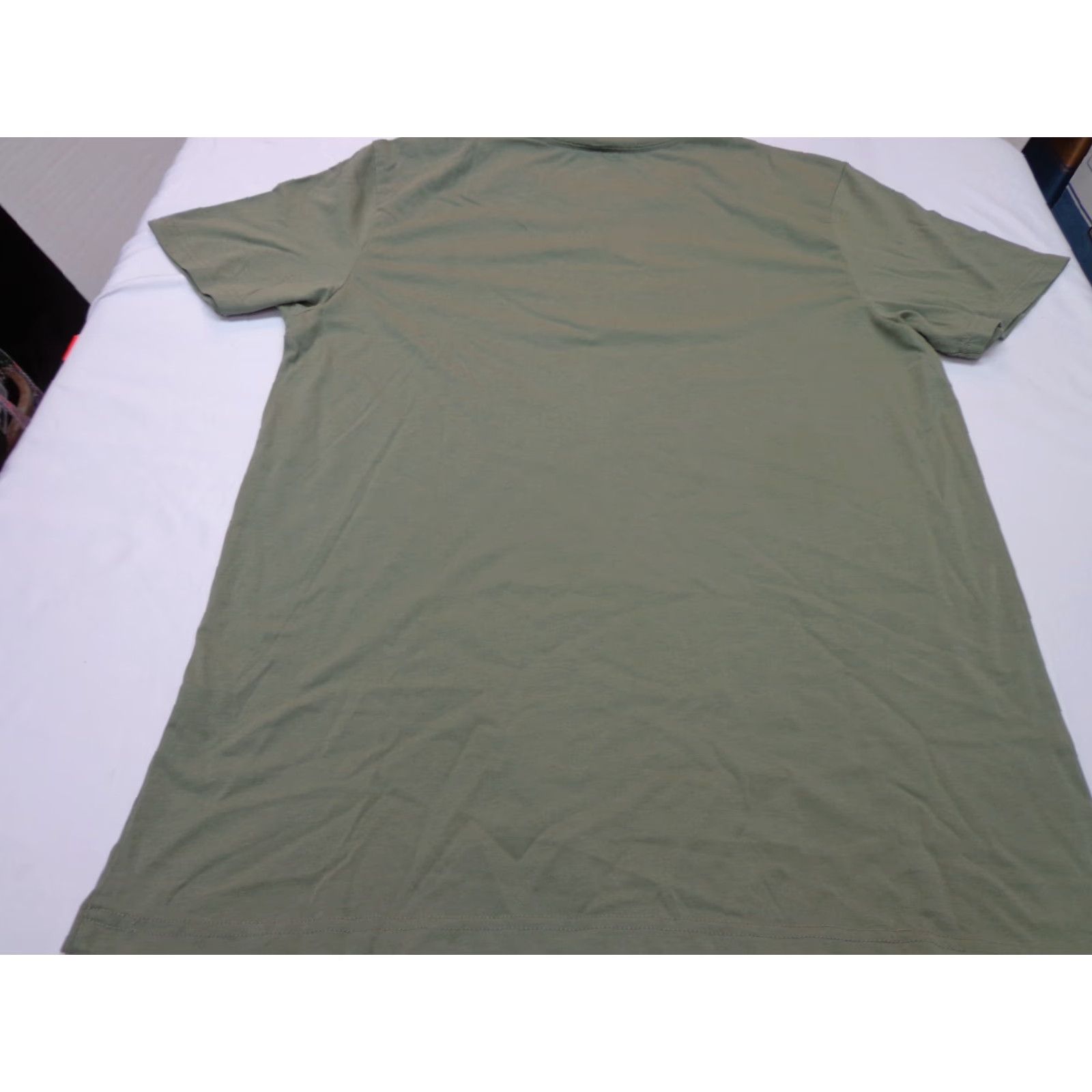 Logo 7 DEF LEPPARD Shirt Men Medium Green Crew Neck Short Sleeve Band Graphic T-Shirt NEW with Tags Size US M / EU 48-50 / 2 - 6 Thumbnail