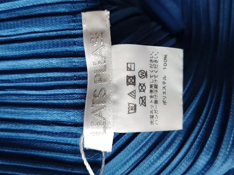 Issey Miyake Issey Miyake Blue pleated skirt Size XXL / US 16-18 / IT 52-54 - 2 Thumbnail