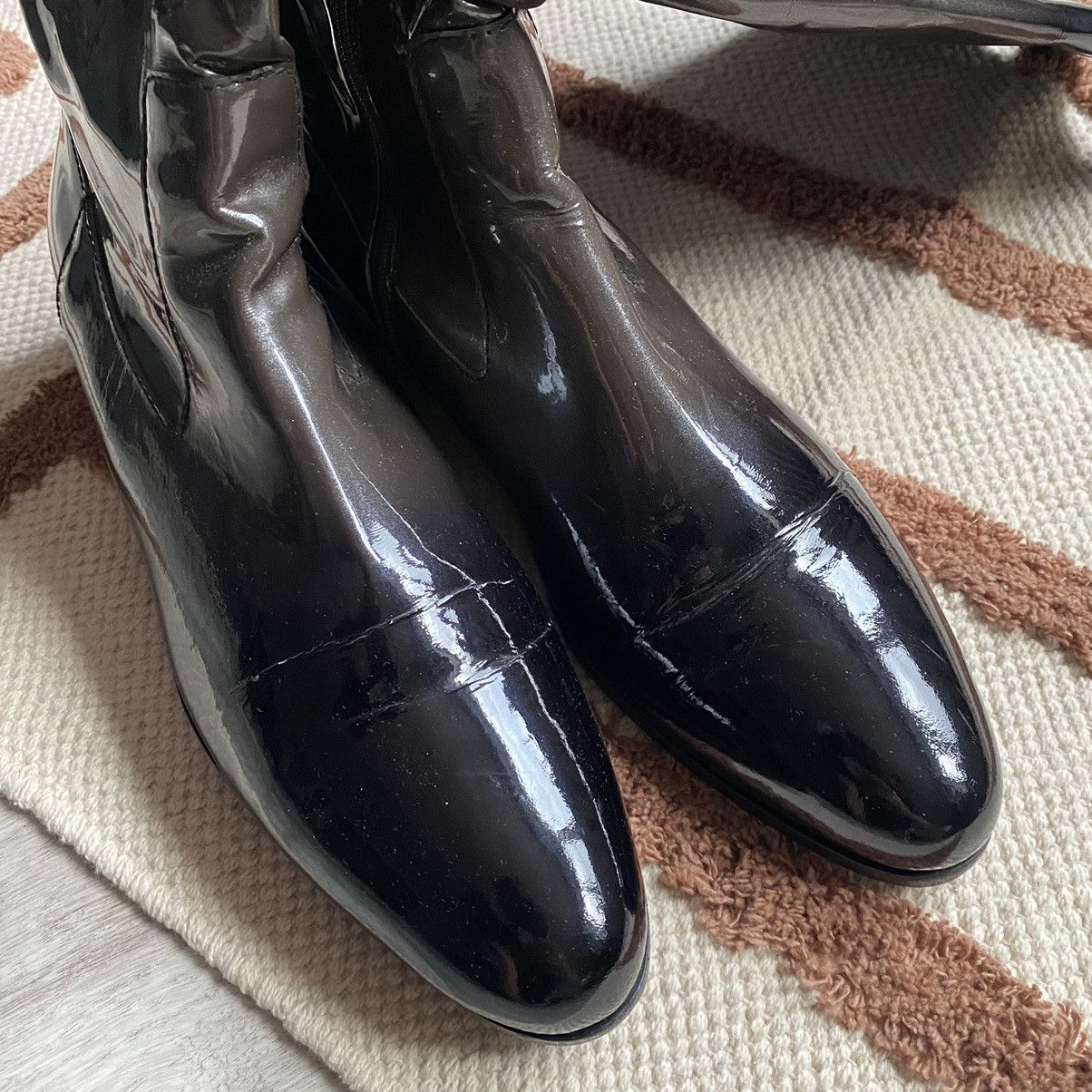 Prada PRADA BLACK/GRAY FADE PATENT LEATHER BOOTS Size US 10 / IT 40 - 4 Thumbnail