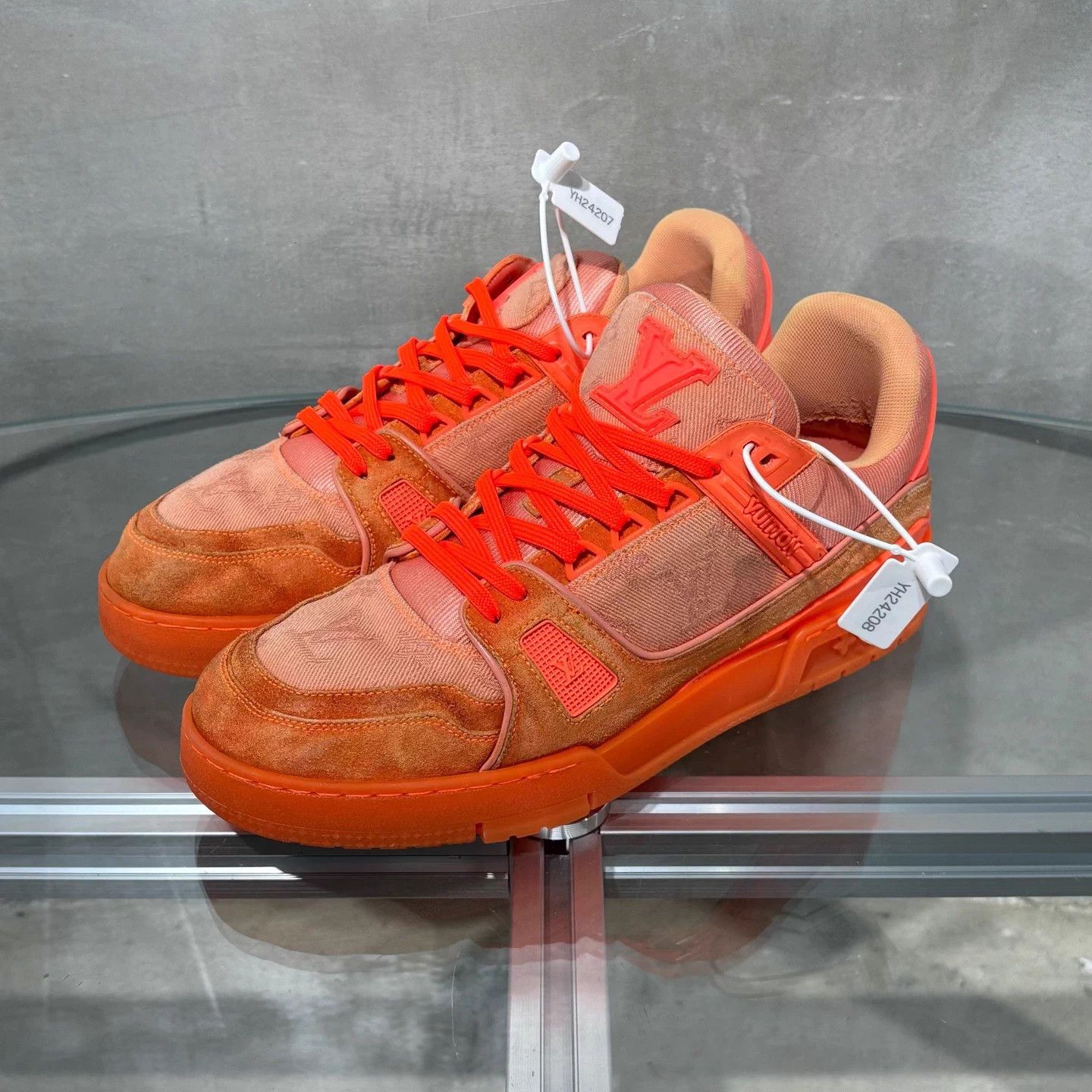 Louis Vuitton LV Trainer Orange UK7.5/41.5 Size US 8.5 / EU 41-42 - 2 Thumbnail