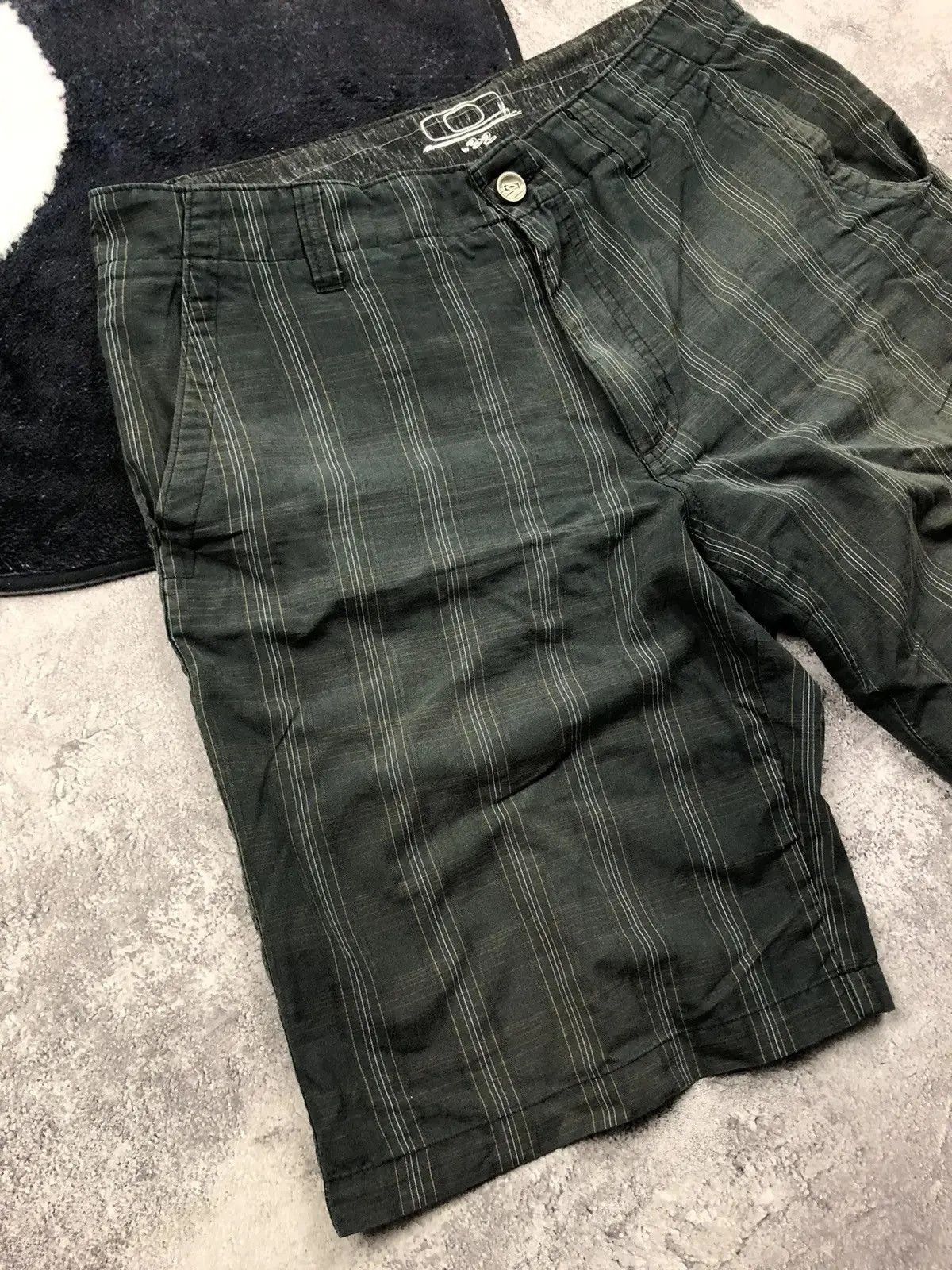 Oakley OAKLEY Vintage Striped Shorts Streetwear Dad Mini Logo Hype Size US 32 / EU 48 - 3 Thumbnail