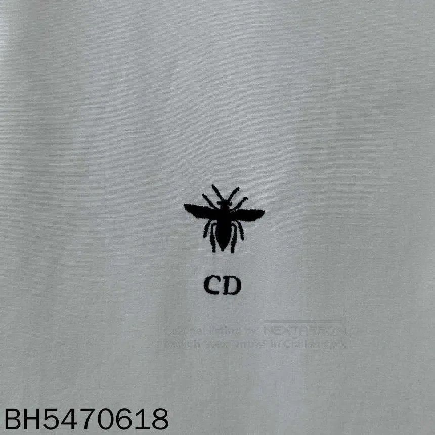 Dior bee embroidered shirt by Dior. Size US S / EU 44-46 / 1 - 6 Thumbnail