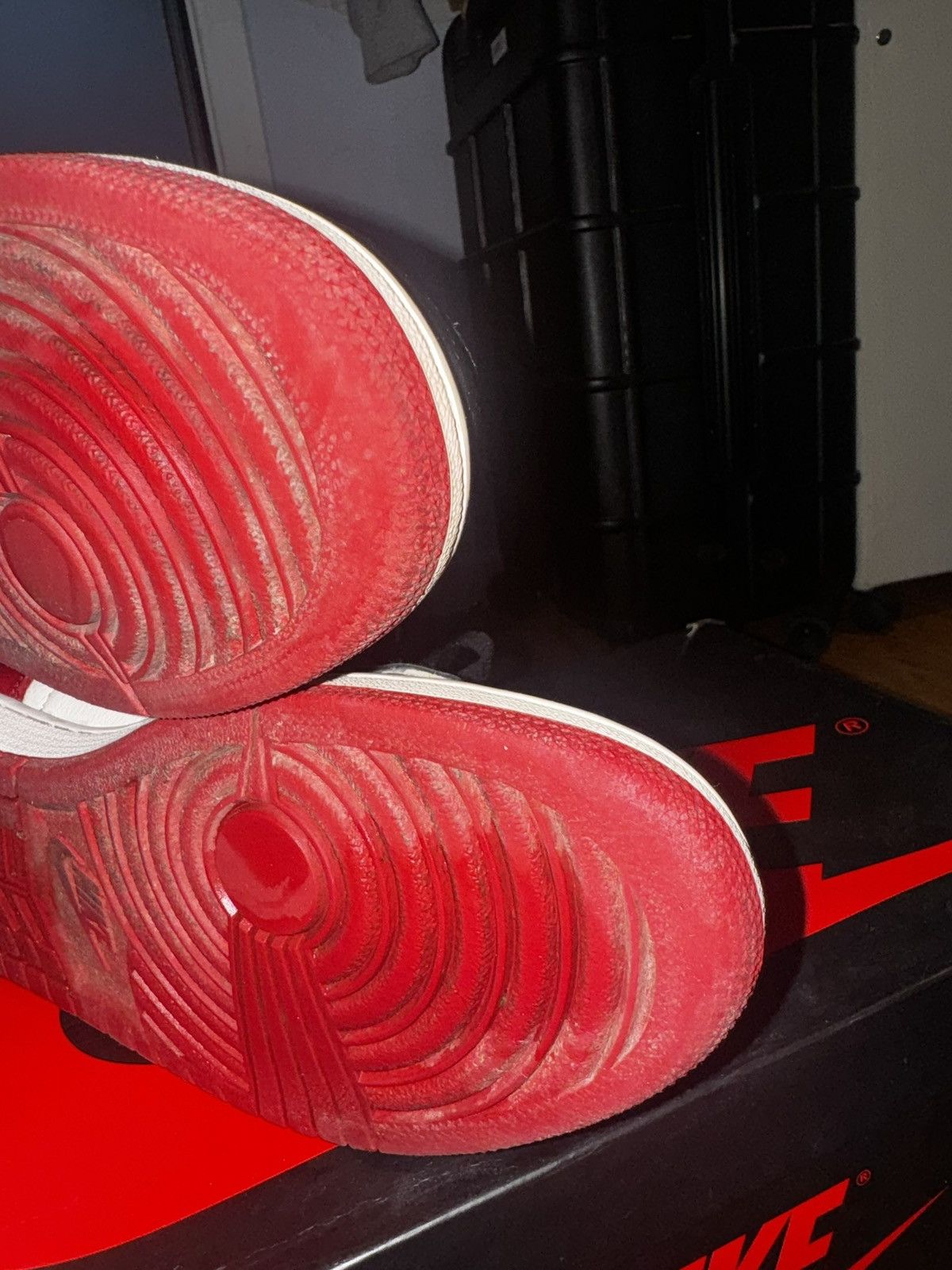 Jordan Brand Jordan 1 Bred Toe Size US 10.5 / EU 43-44 - 7 Thumbnail