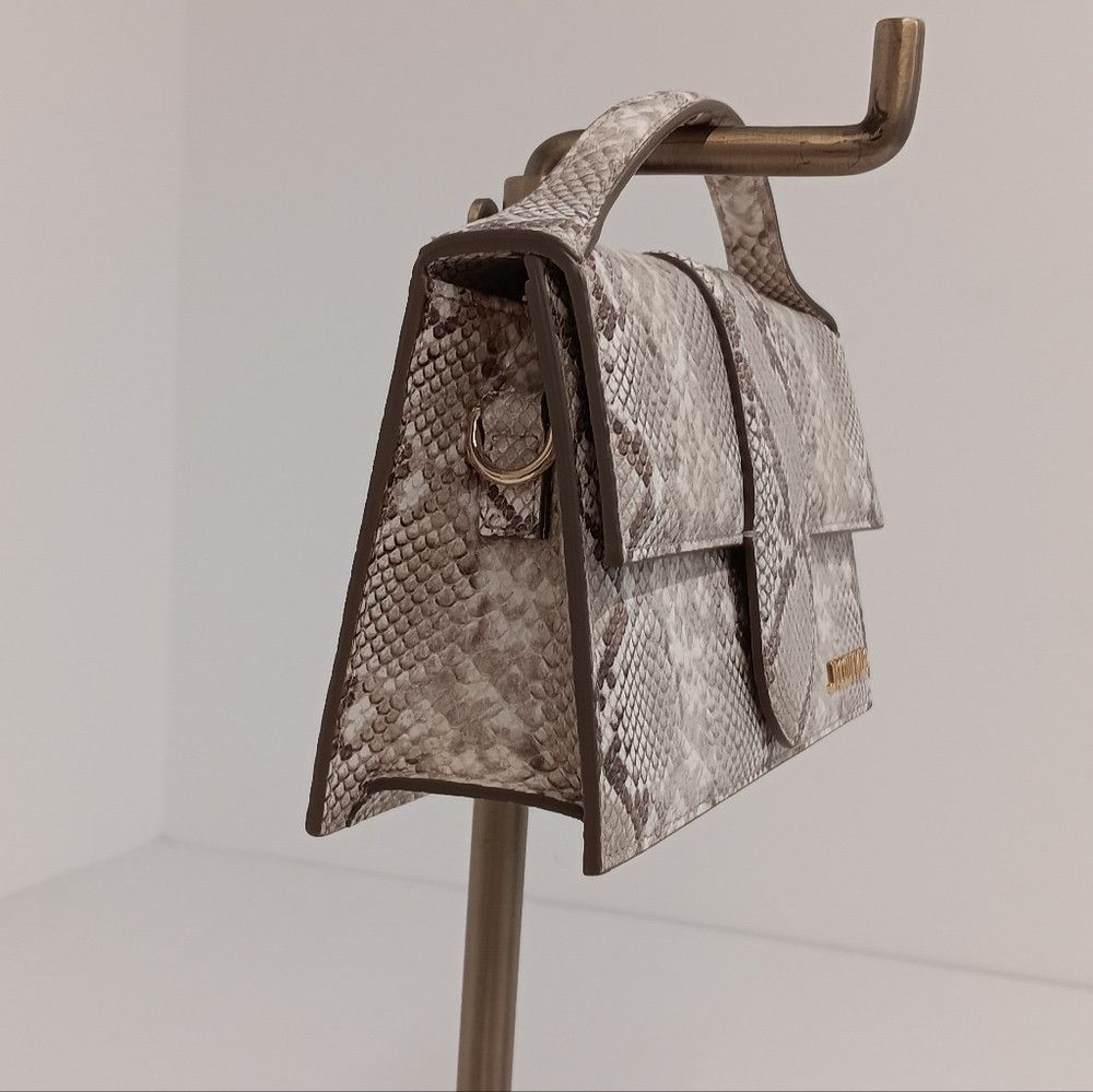 Jacquemus Jacquemus Le Grand Bambino Snake-Embossed Crossbody Bag Size ONE SIZE - 7 Thumbnail