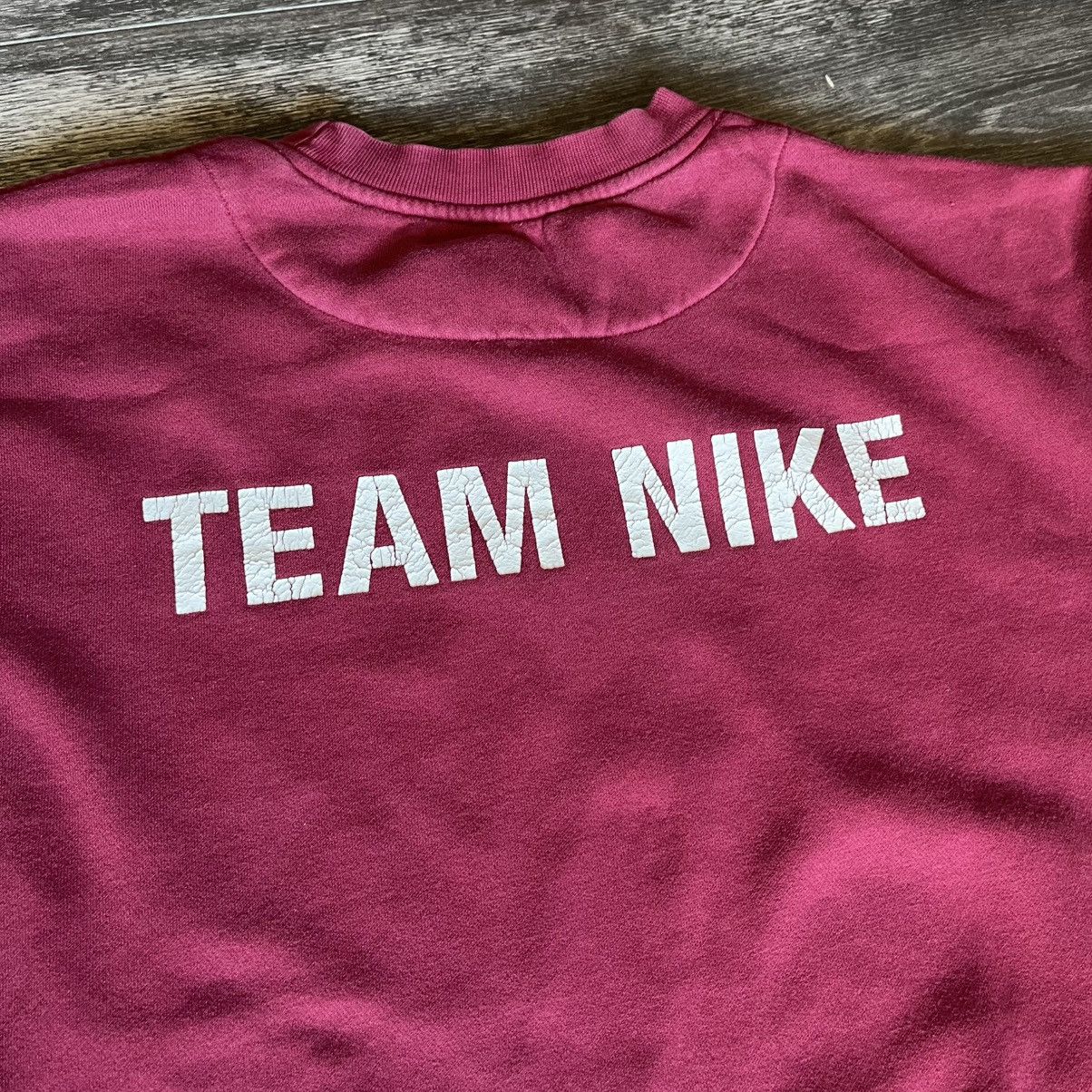 Nike Vintage Y2K Nike Team Basic Swoosh Logo Crewneck Sweatshirt Size US M / EU 48-50 / 2 - 10 Thumbnail